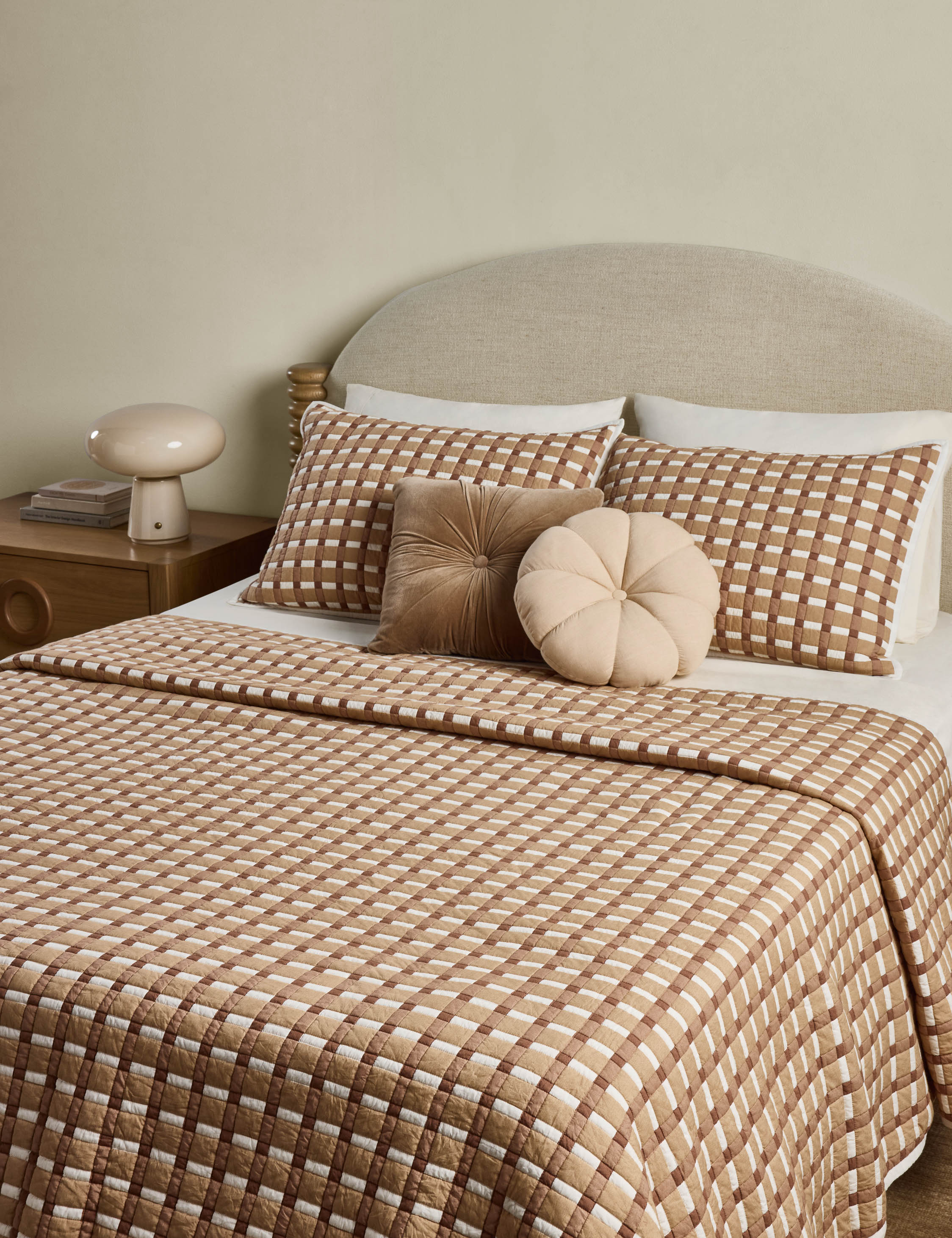 Lulu and Georgia Ogilvy Cotton Quilt – Blush