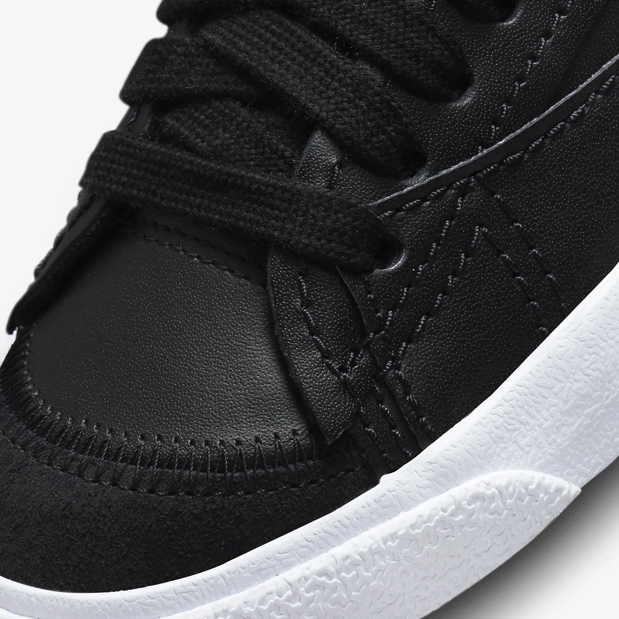 Nike | BLAZER LOW '77 JUMBO { BLACK/WHITE-BLACK-TEAM ORANGE - view 3