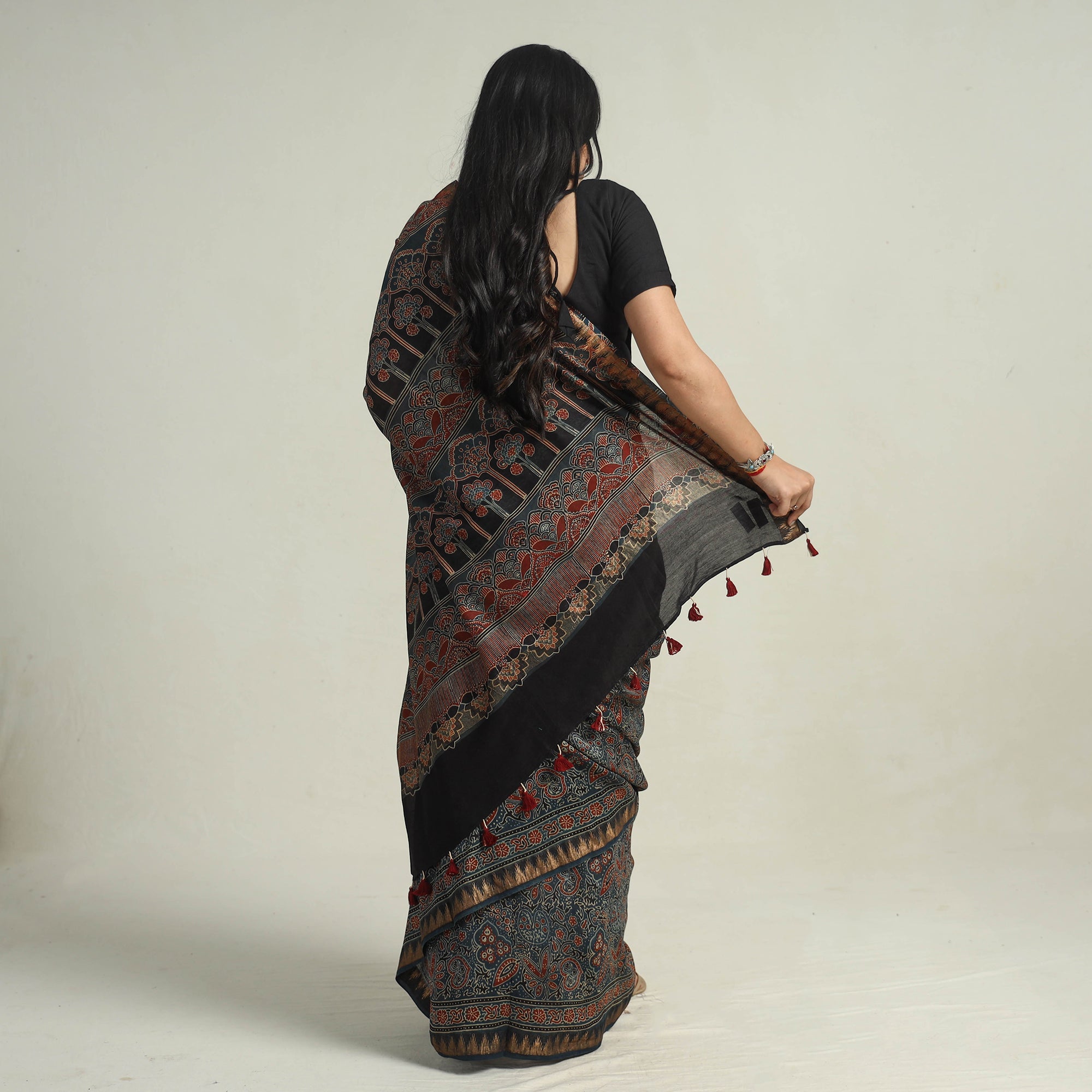 RIYAZ ABDULMAJID KHATRI - AJRAKH Blue - Block Printed Chanderi Silk Ajrakh Saree 12 - view 6