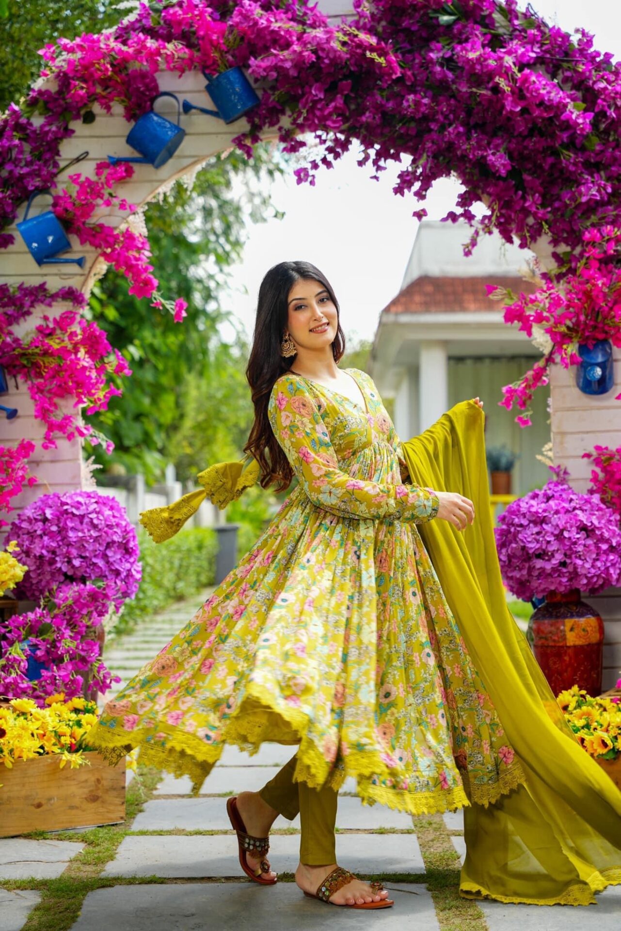 Idaho-o Laurel floral chinon suit set