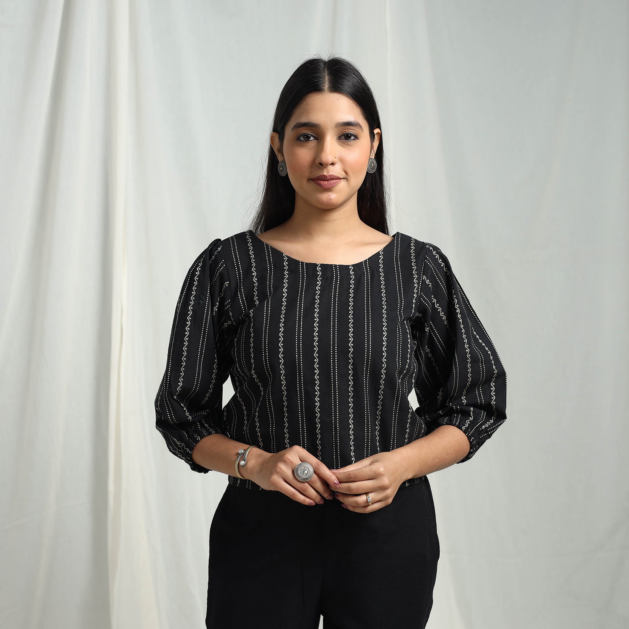 ITOKRI CASUALS Black - Cotton Jacquard Crop Top 09