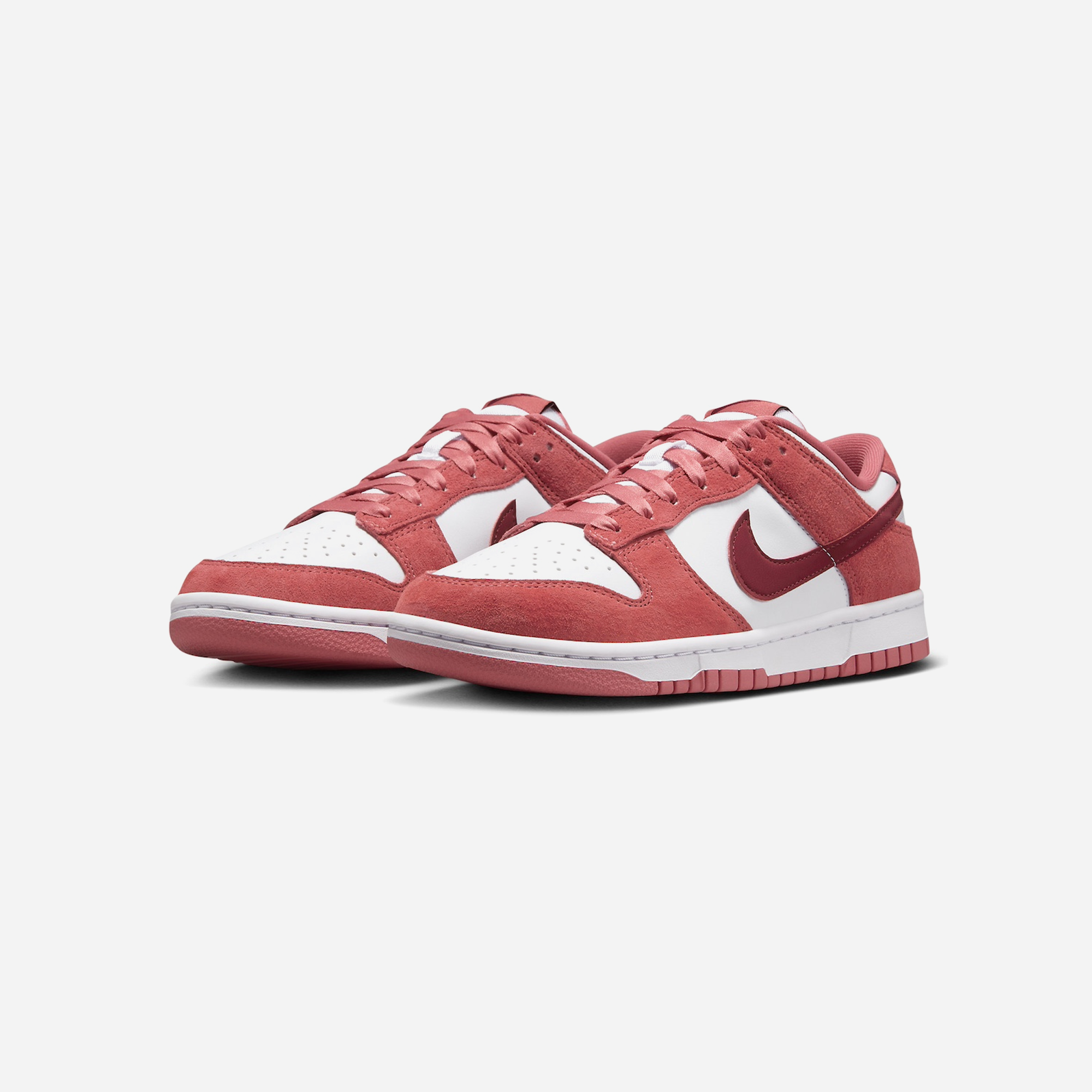 Nike Dunk Low 'Valentine'S Day 2024' WMNS - view 2