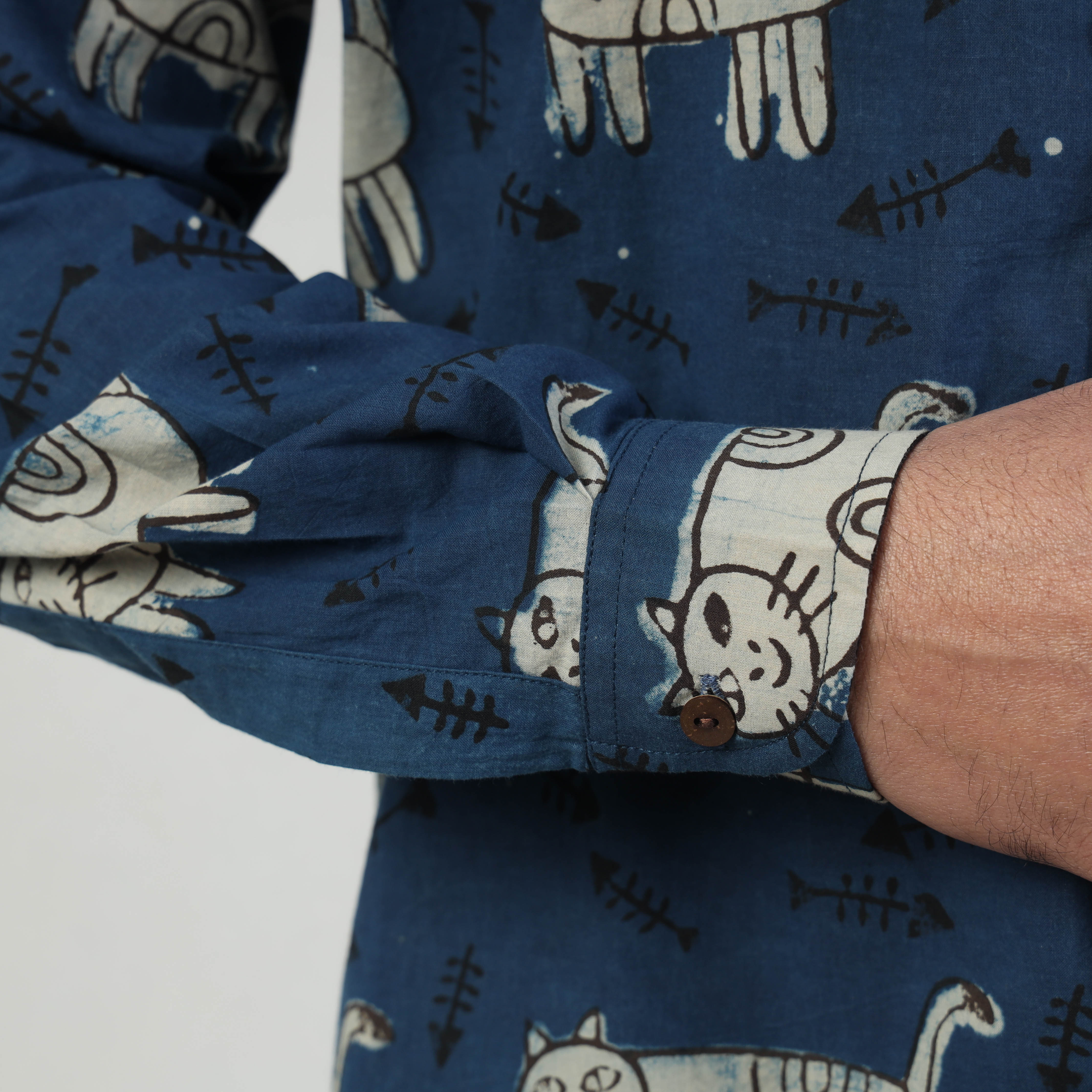 BINDAAS UNLIMITED Blue - Bindaas Block Art Printed Cotton Men Full Sleeve Shirt - view 4
