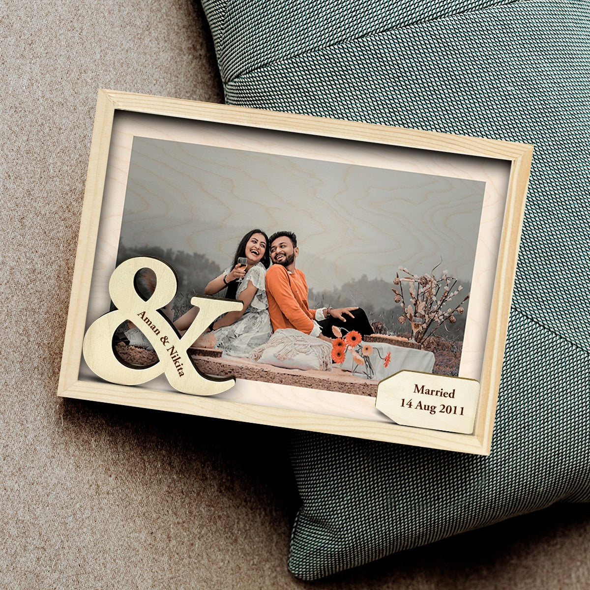 Chitra Chaya Personalized Married Couple Photo Frame - view 2
