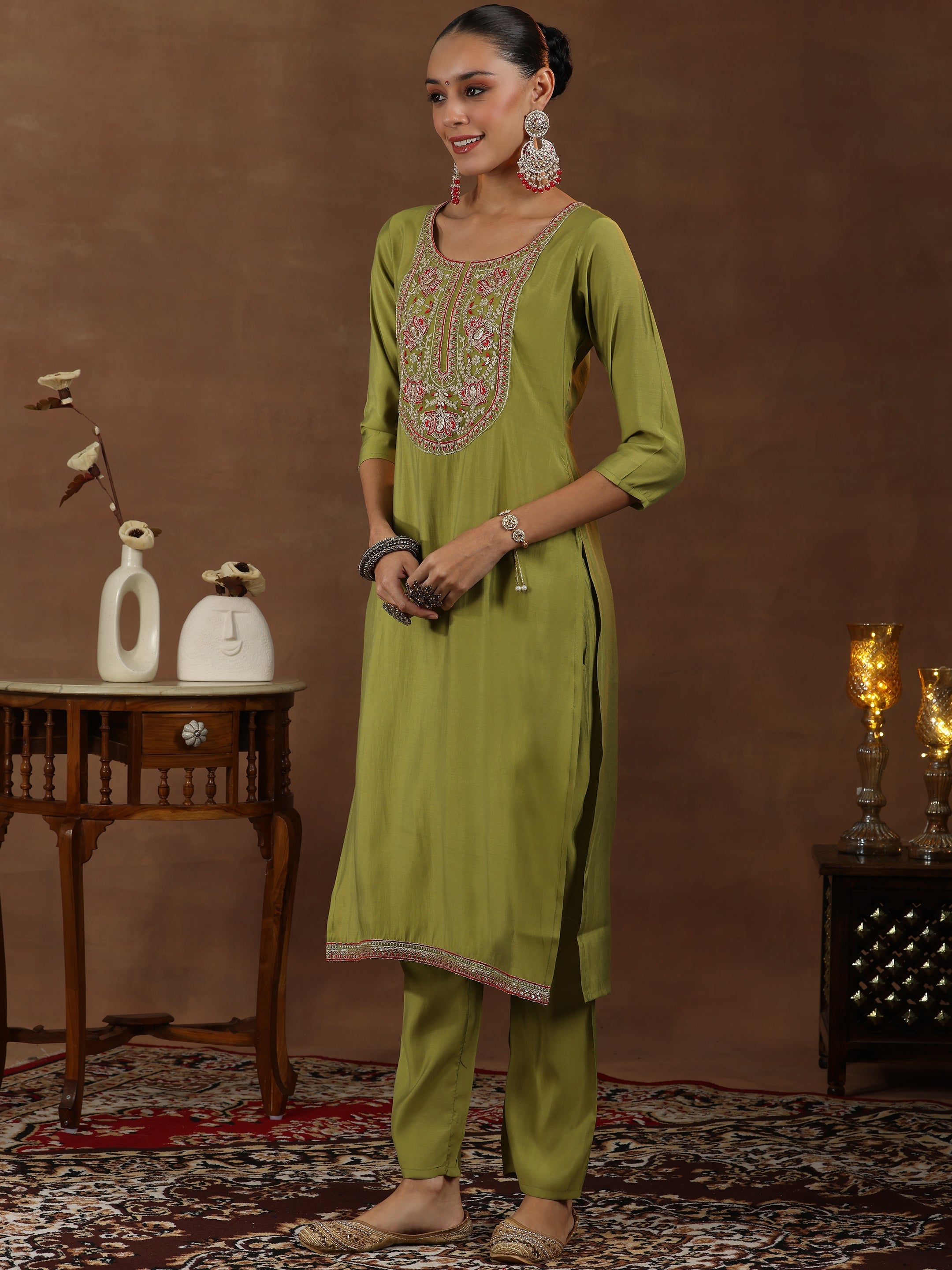 Gerua By Libas Green Yoke Design Silk Blend Straight Suit With Dupatta - view 3