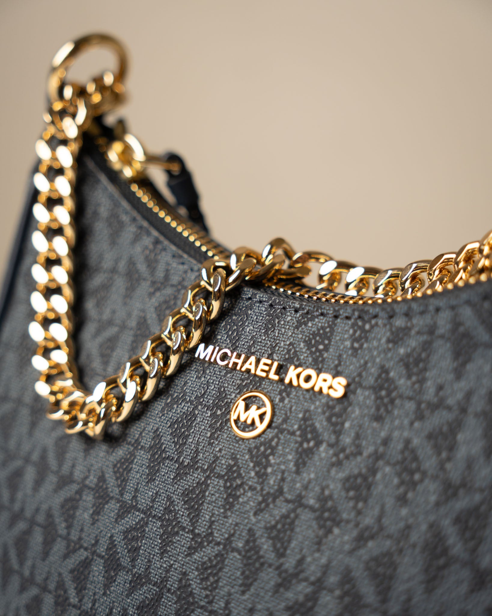 Michael Kors Heritage Blue Jet Set Charm Logo Medium Shoulder Bag - view 9
