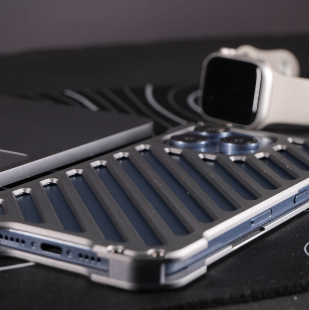 technoidtech IPhone 14 Pro Max Aluminum Alloy Metal Grill Case - view 4
