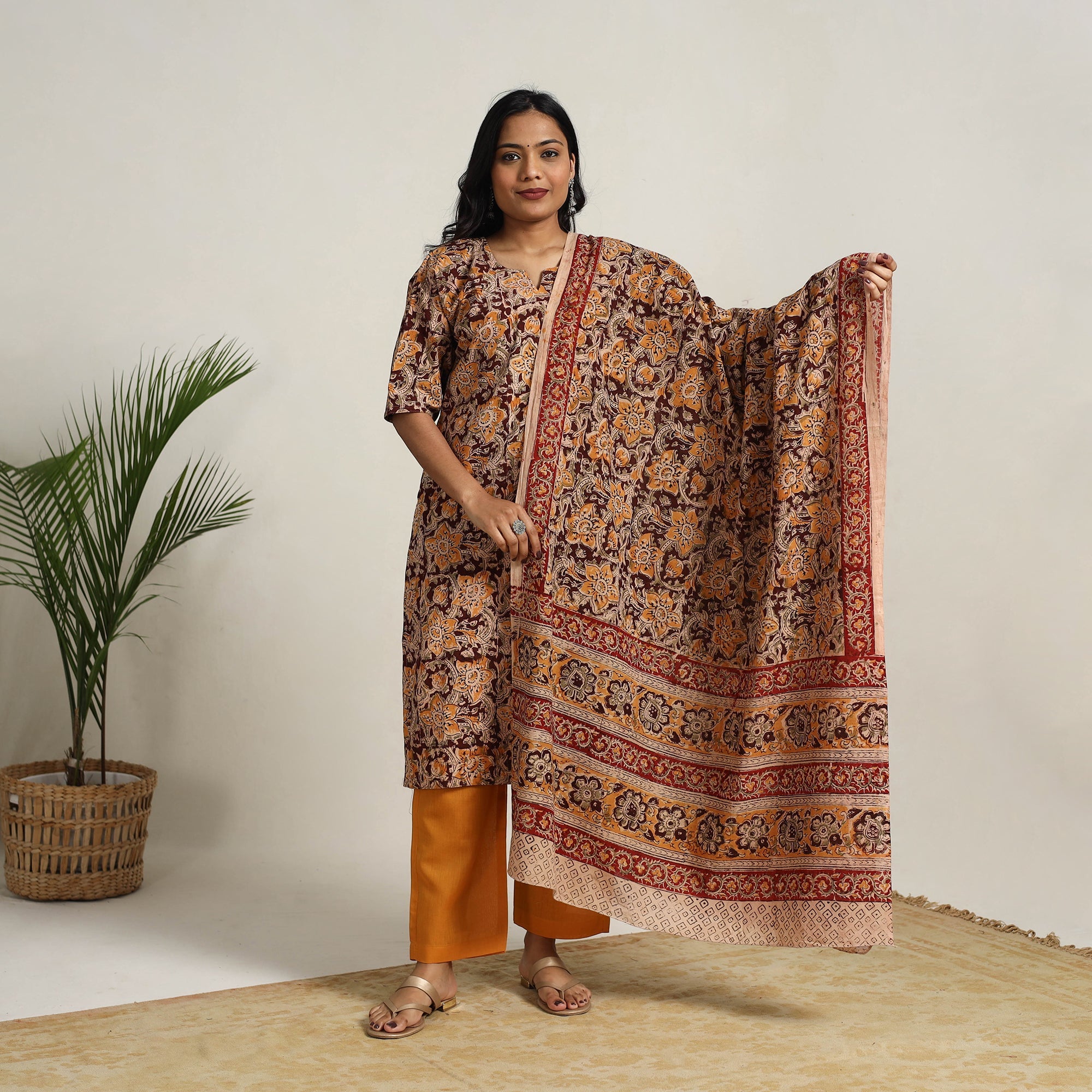 ITOKRI CASUALS Brown - Block Printed Cotton Kalamkari Kurta Set 08 - view 2