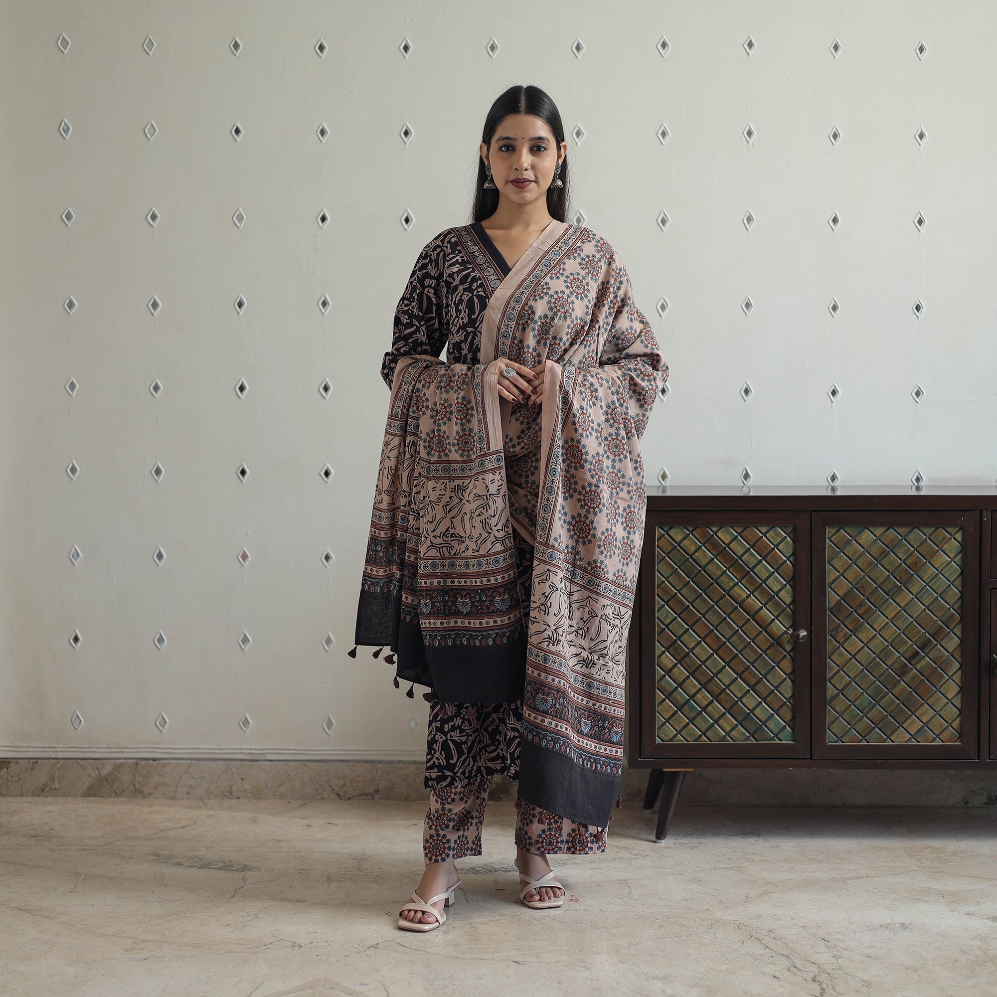 ITOKRI CASUALS Black - Block Printed Cotton Ajrakh Kurta Set 03 - view 5