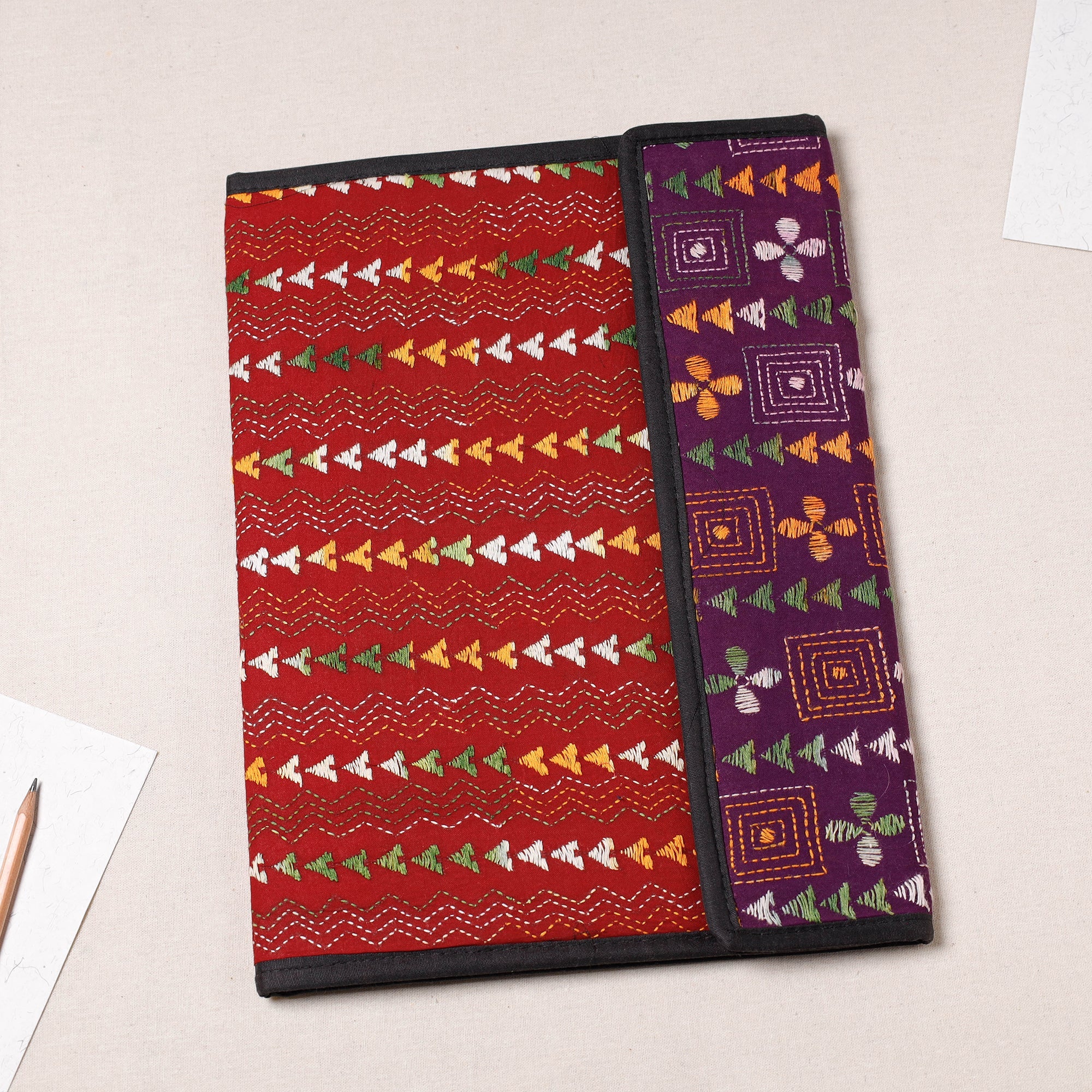 ASALKAAR Bengal Kantha Work Handcrafted File Folder