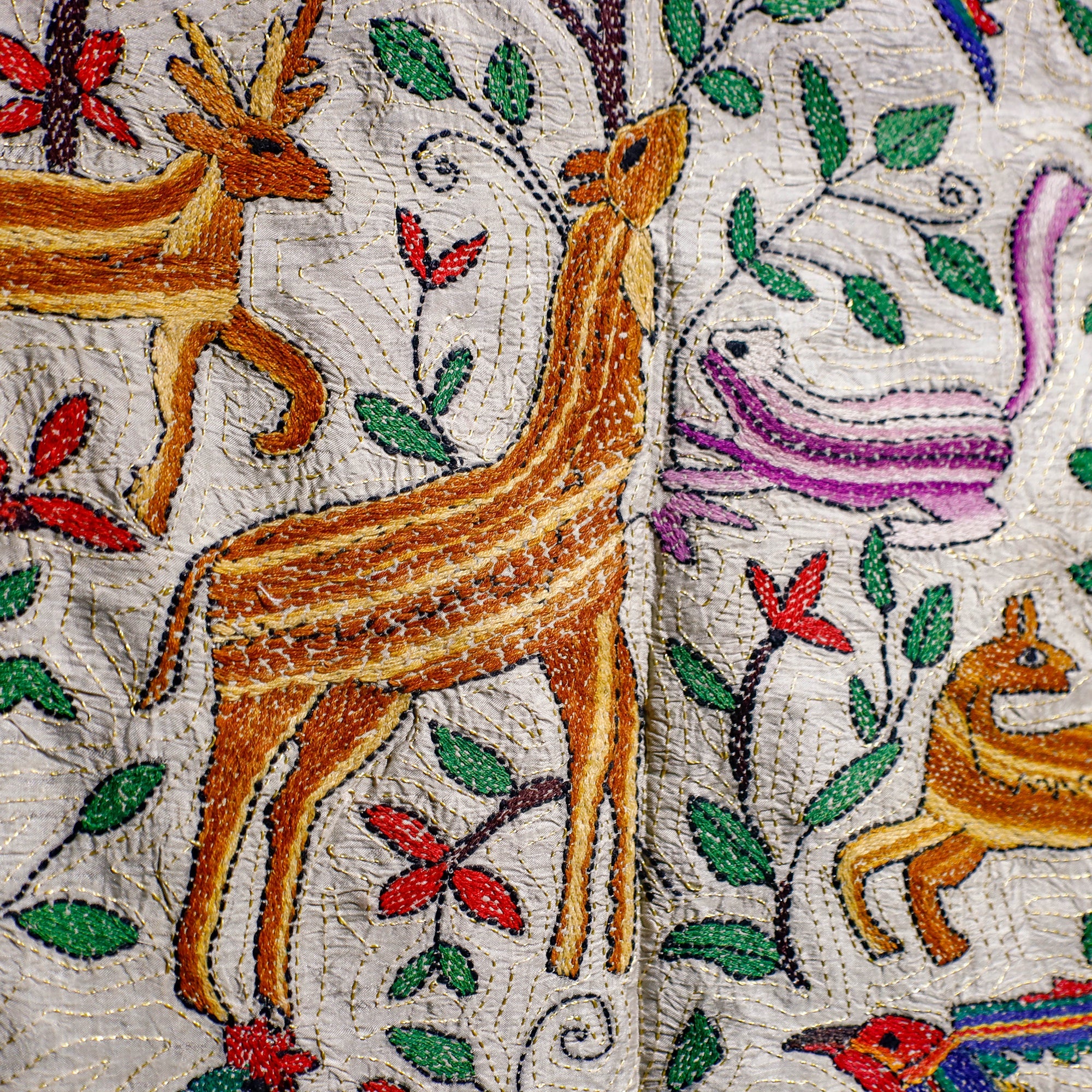 KHUSHBASH - HAPPY LOOM OF EAST Bengal Kantha Hand Embroidery Tussar Silk Wall Hanging (37 x 44 in) 19 - view 4