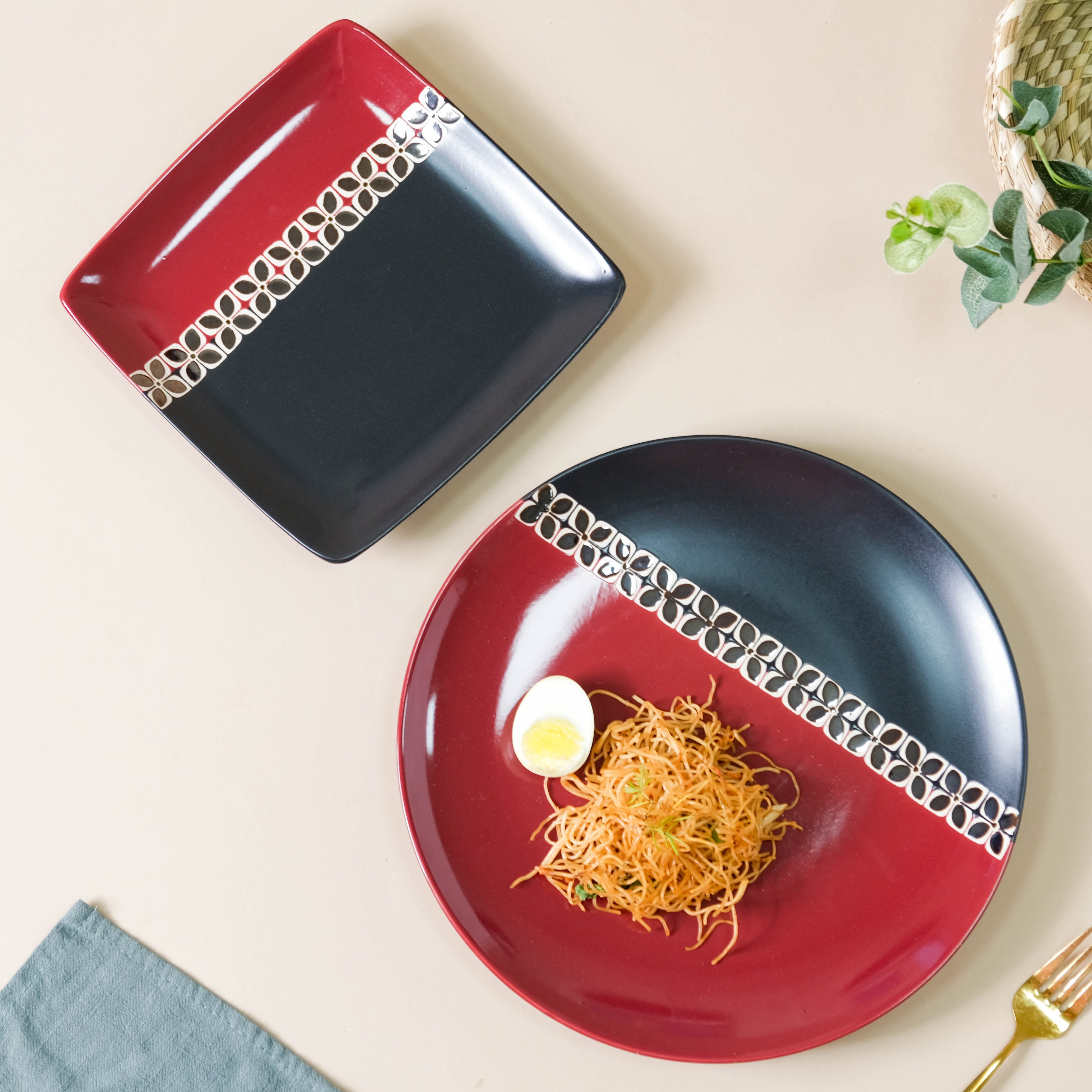 Nestasia Carmine Red and Black Square Plate 8 Inch - view 9