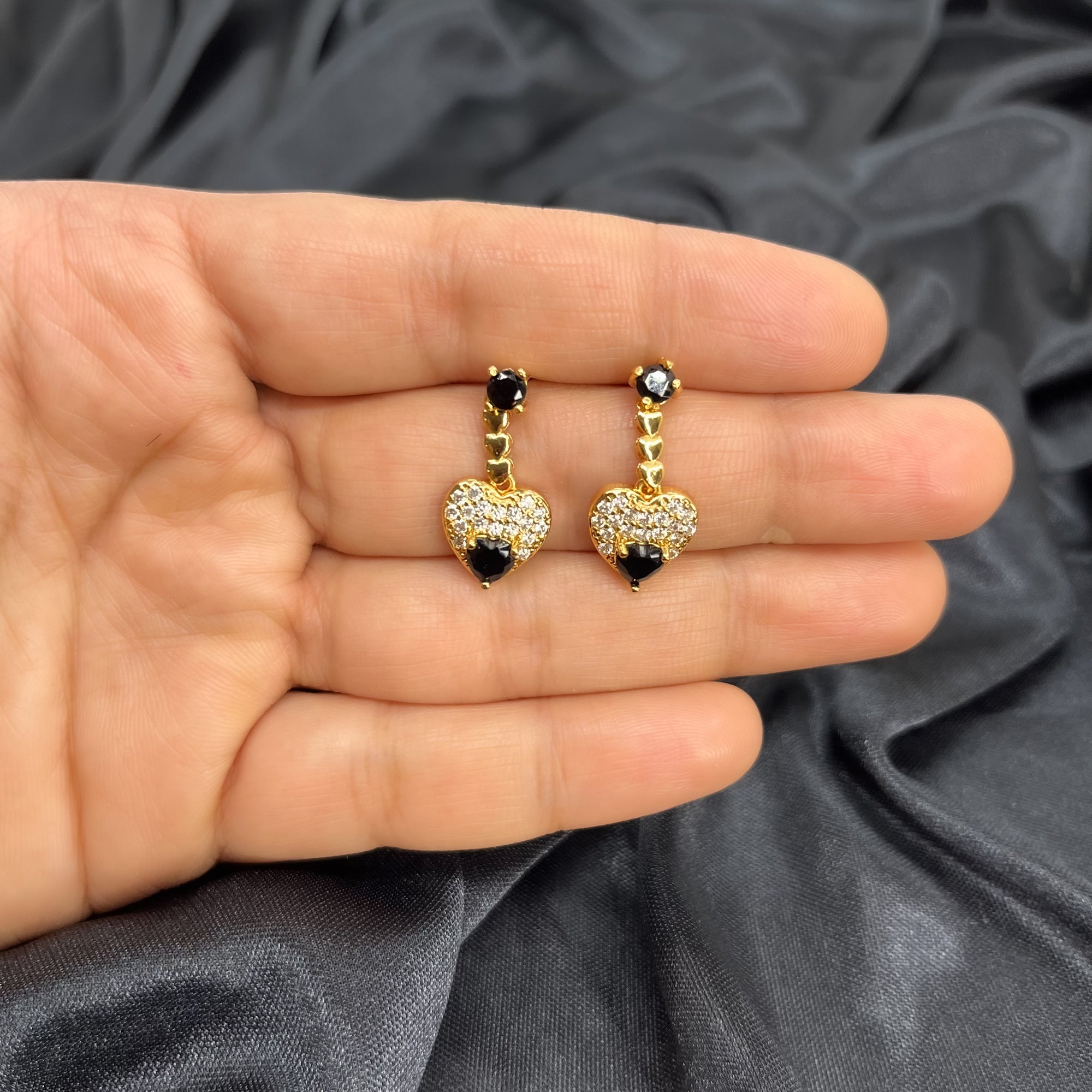 Branta Heart Shape Stylish Diamond Earrings For Women - view 4