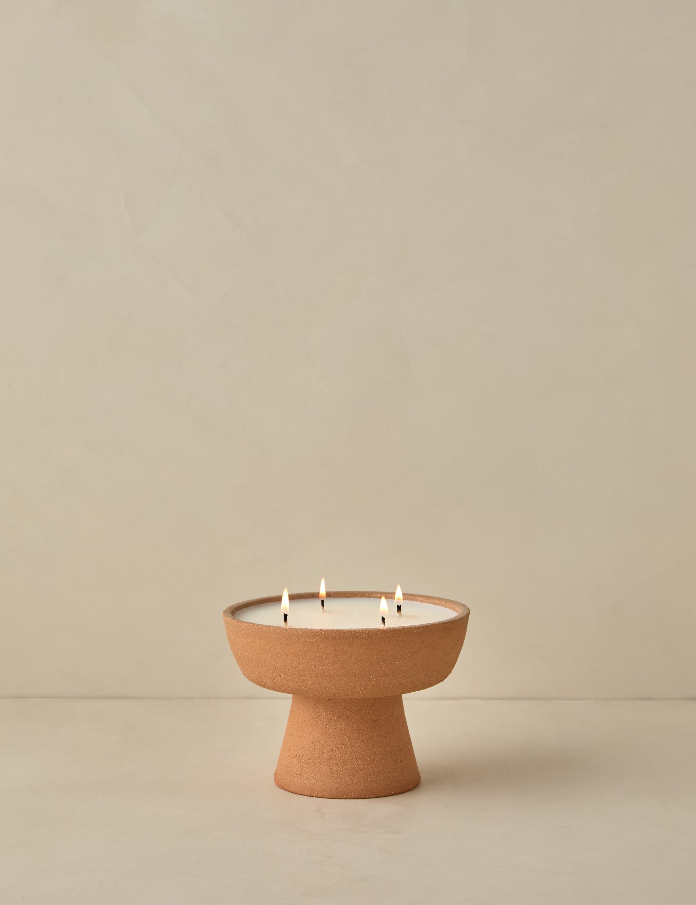 Lulu and Georgia Jack Raw Candle by dumæ - view 4