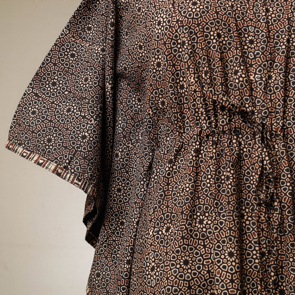 KACHCHH JI CHHAAP Black - Ajrakh Hand Block Printed Cotton Kaftan with Tie-Up Waist (Long) - view 2