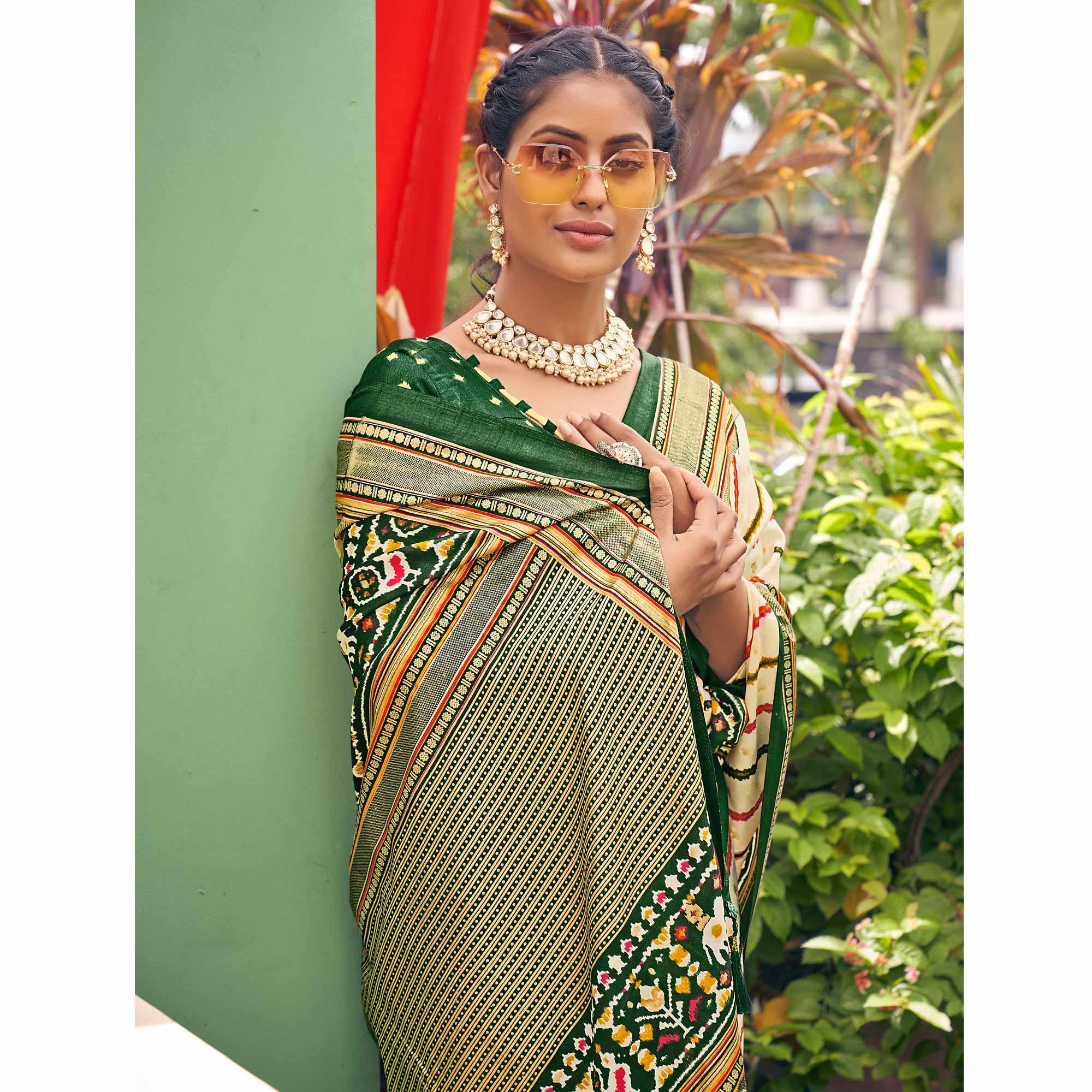 Peachmode Cream Patola Printed Silk Saree With Tassels - view 4