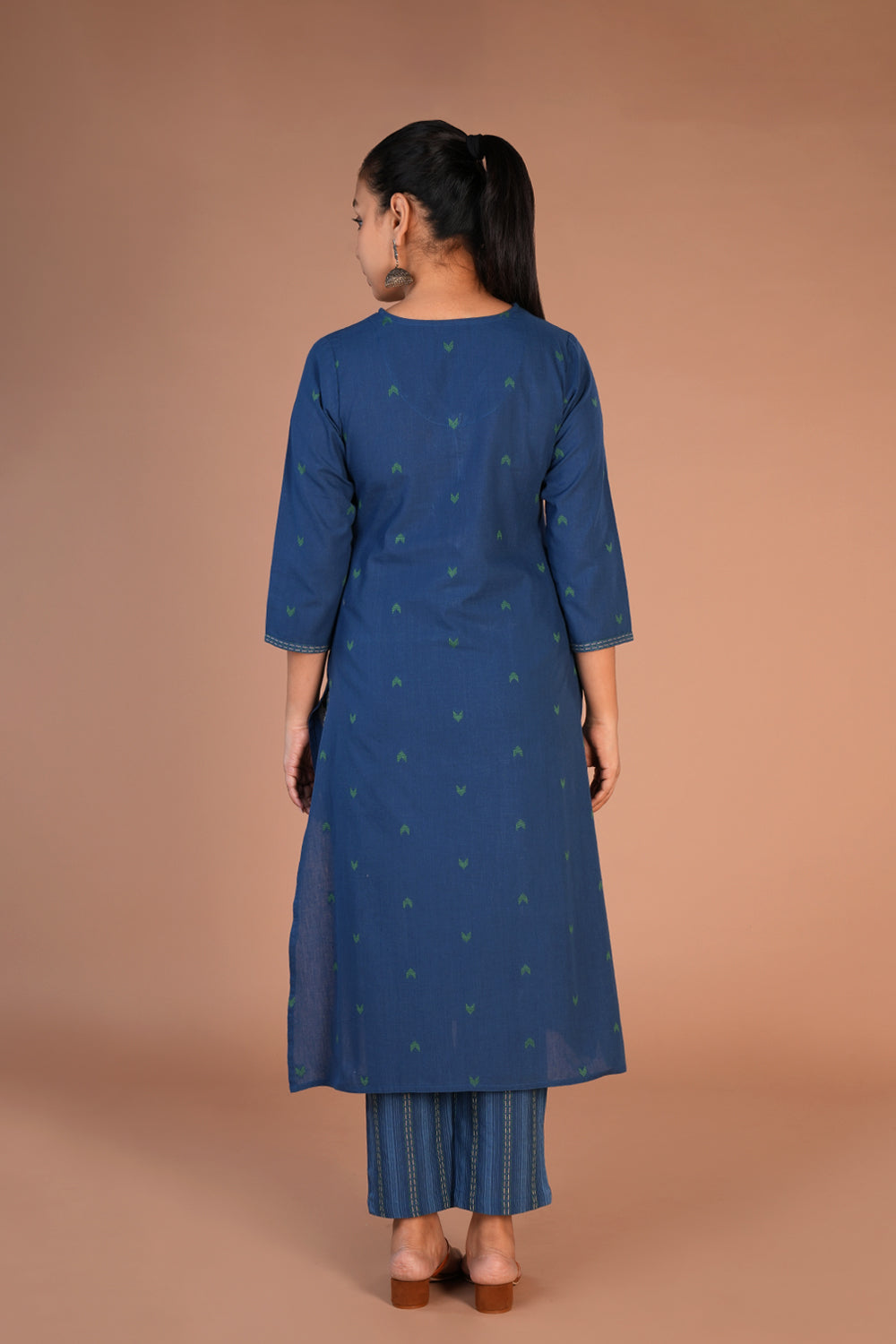 Kalanjali Ethnics Indigo blue woven cotton Kurta and pants set - view 2