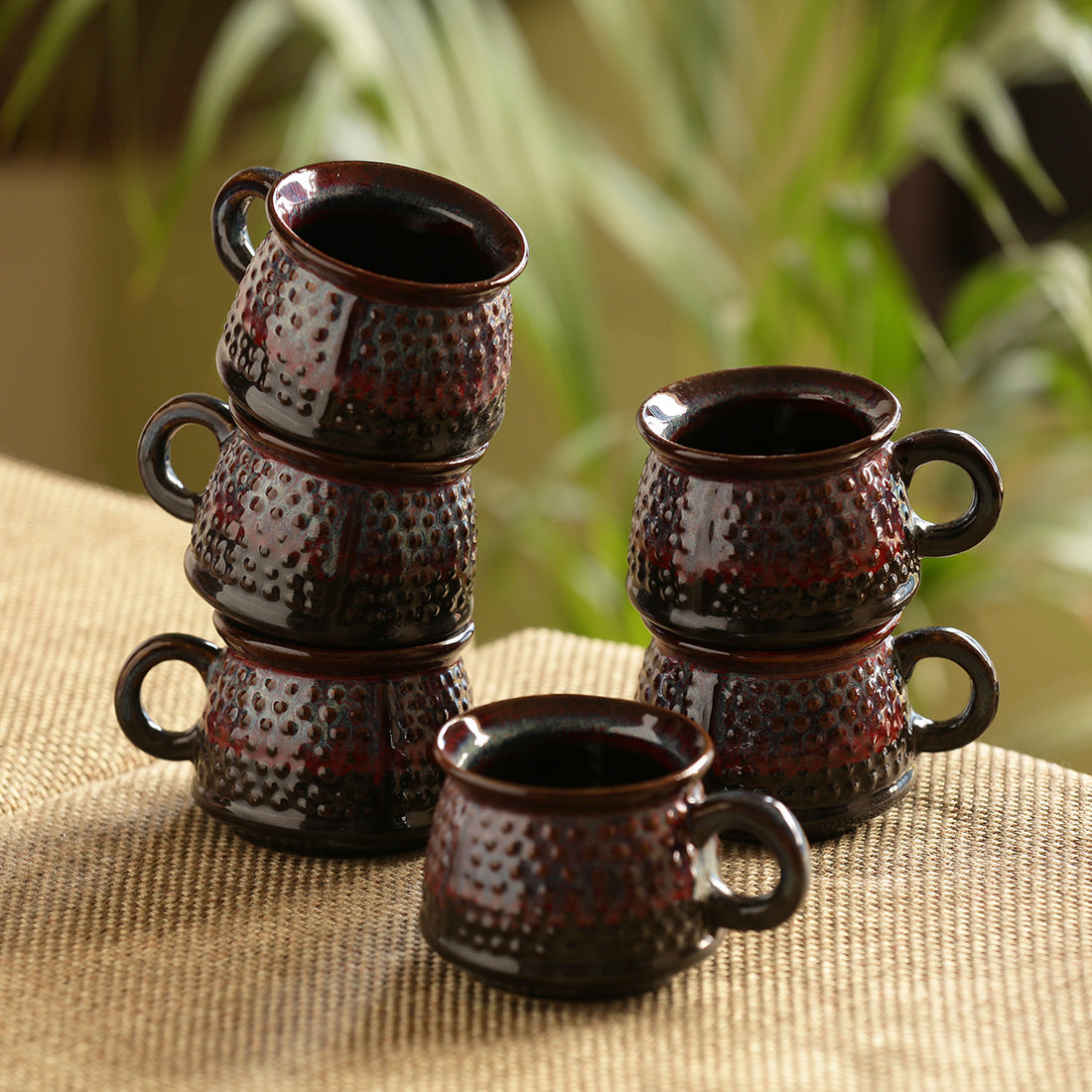 Tea coffee cups – EXCLUSIVELANE 'Dimples of Crimson' Hand Galzed Studio Pottery Ceramic Tea & Coffee Cups (Set Of 6)