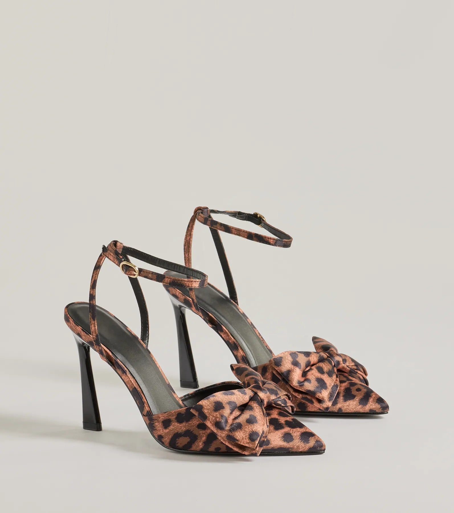 Windsor Sassy Strut Leopard Print Bow Stiletto Heels