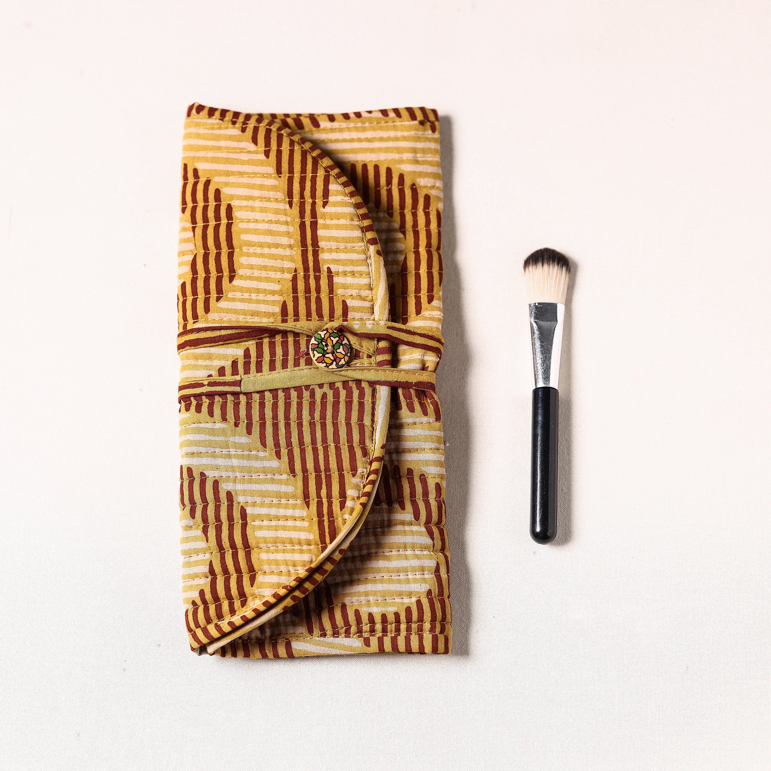 NOORI BAZAR Brown - Bagru Fabric Multipurpose Segmented Make-up Brush Wrap Pouch/Case - view 2