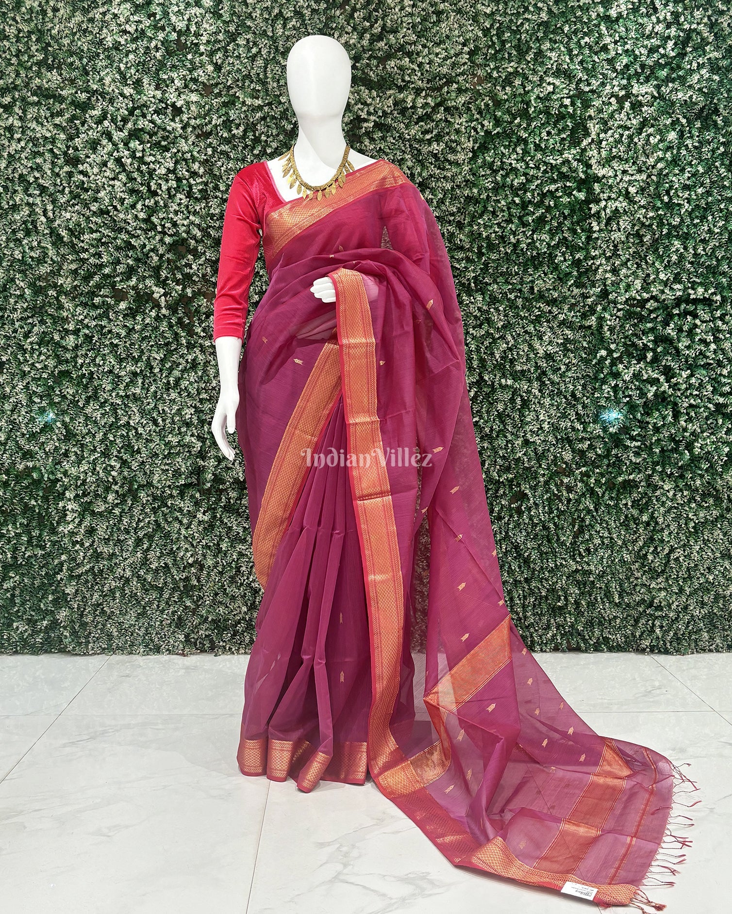 IndianVillèz Magenta Butta Design Pure Silk Cotton Maheshwari Saree with Zari Border