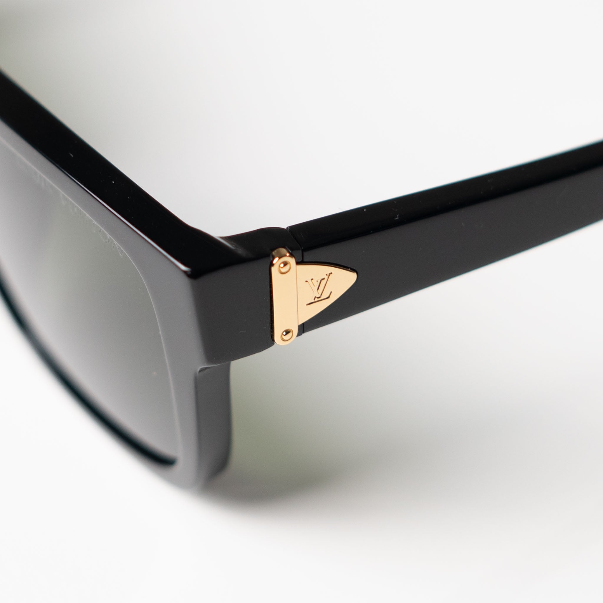 Louis Vuitton Escape Square Sunglasses - view 2