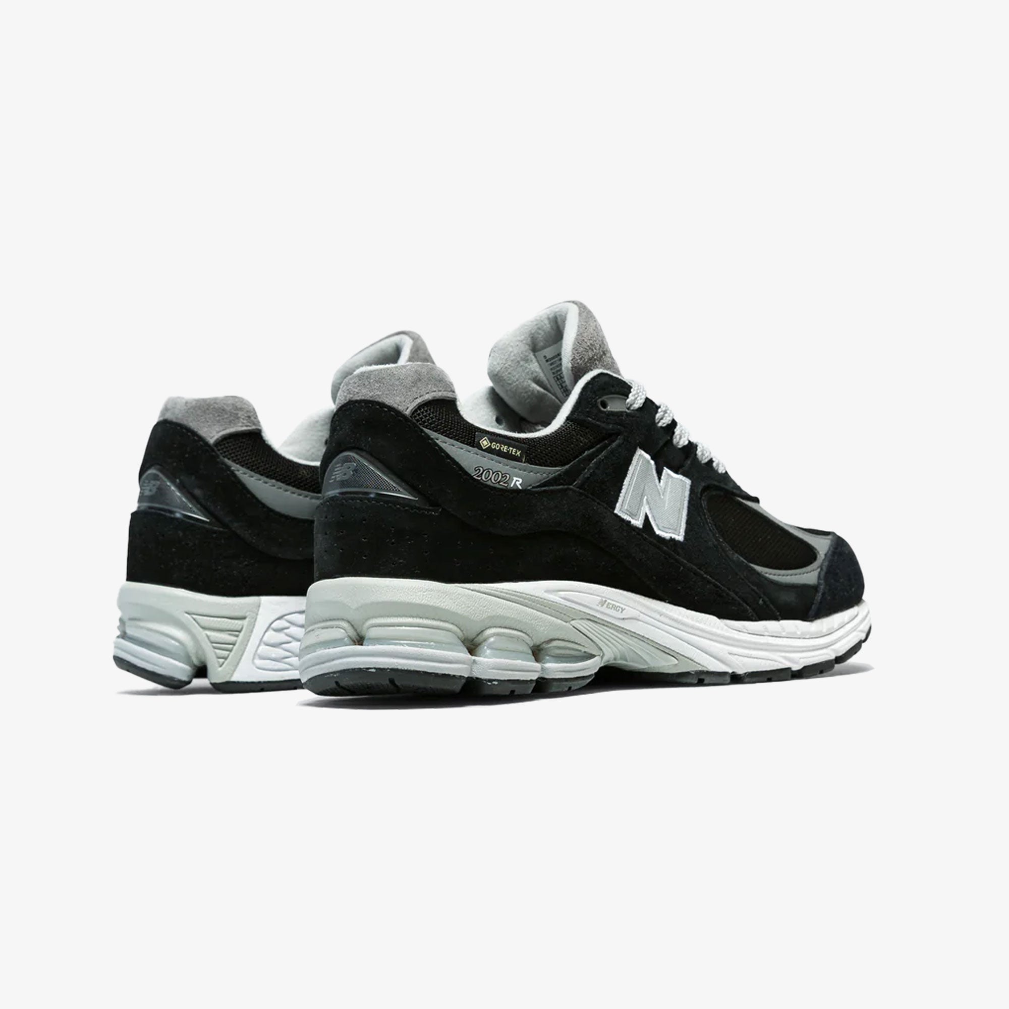 New Balance | 2002R { BLACK - view 3