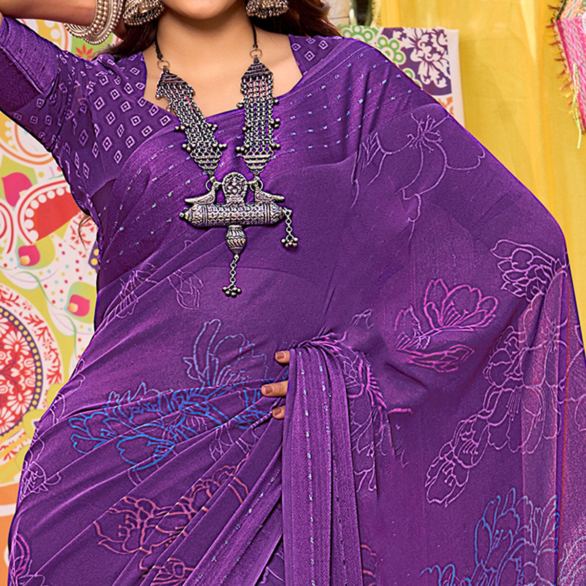 Peachmode Lavender Floral Printed Georgette Saree With Woven Border - view 3