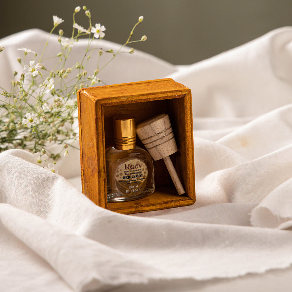 NEEV "Bergamot Room Diffuser For creating feeling of freshness, joy and energy"