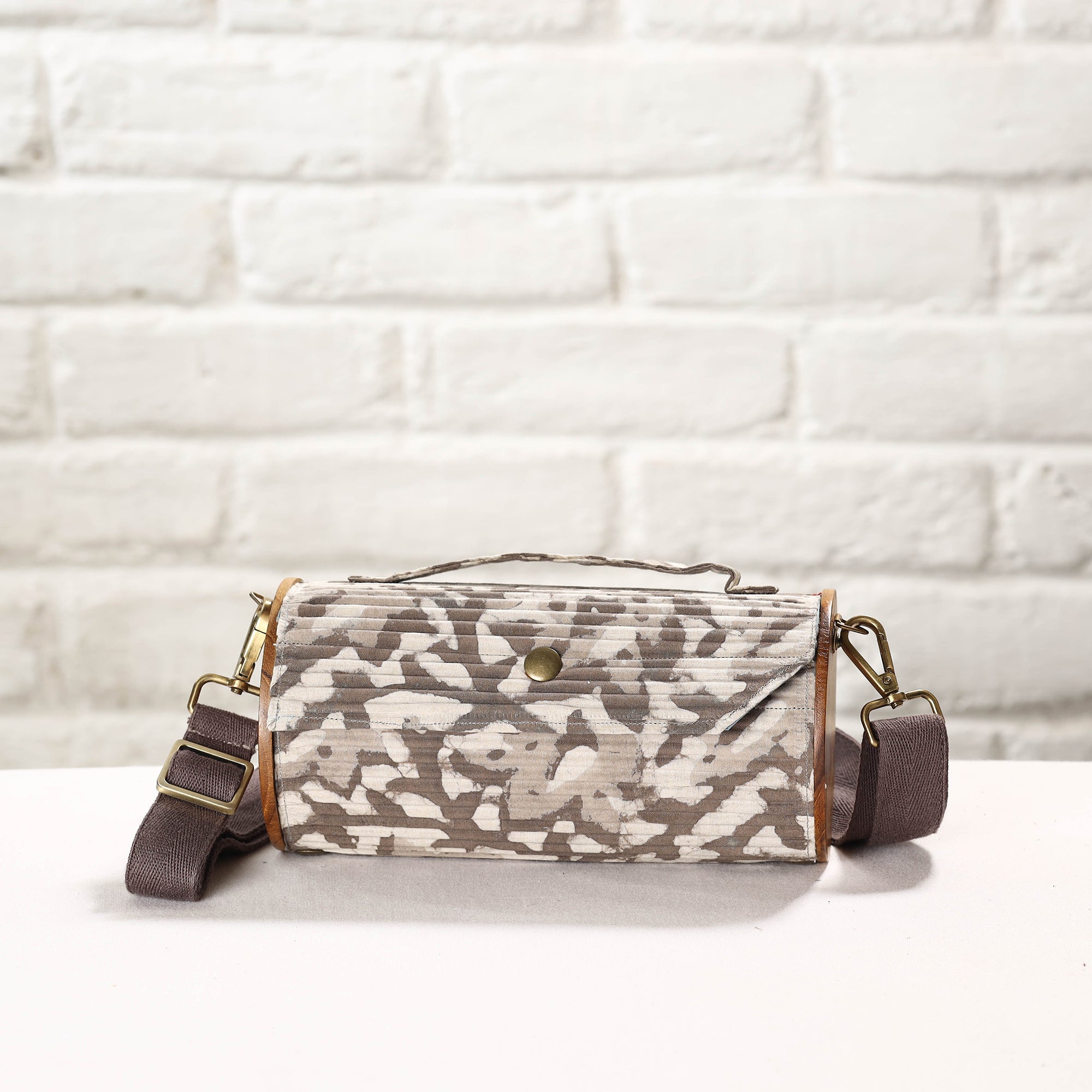 LUKKA CHUPPI Black - DIY Round Sling Bag / Clutch With Changeable Sleeve - view 2