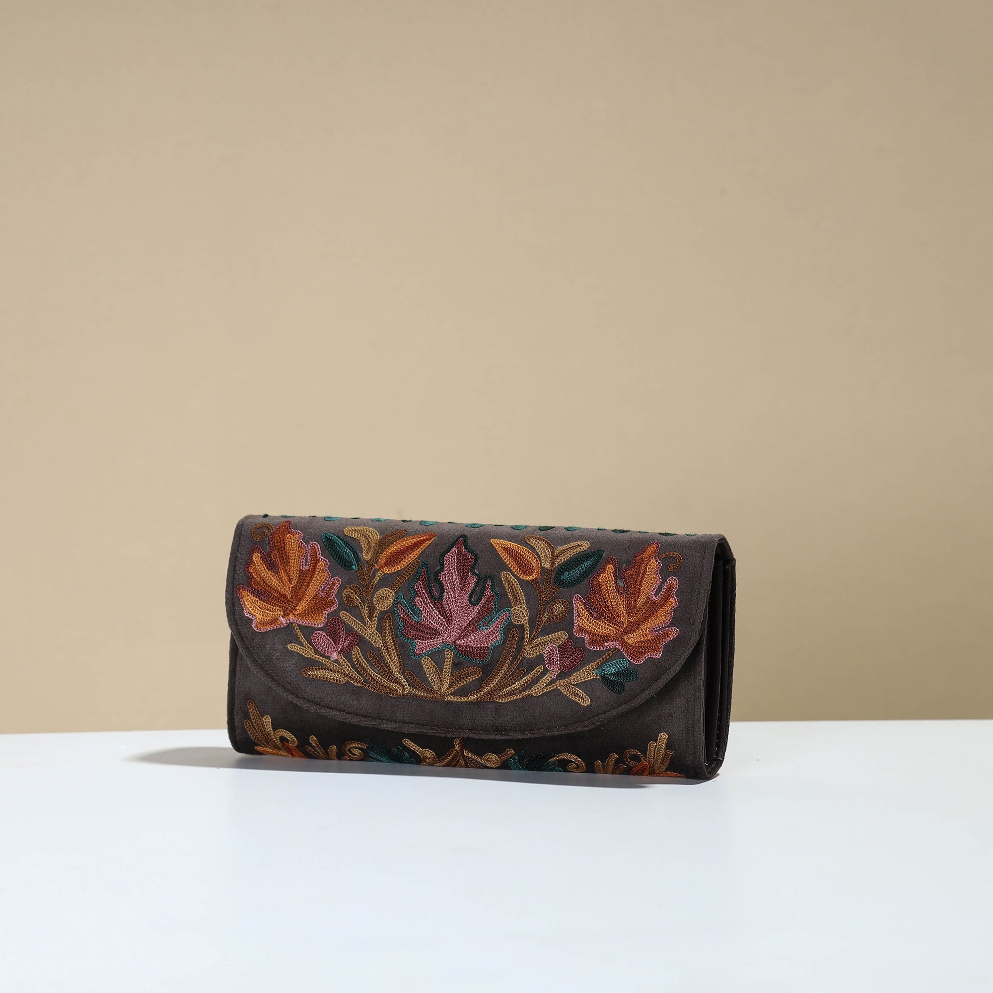 ITOKRI CRAFTS INITIATIVE Brown - Kashmiri Crewel Hand Embroidery Velvet Travel Wallet 75 - view 2