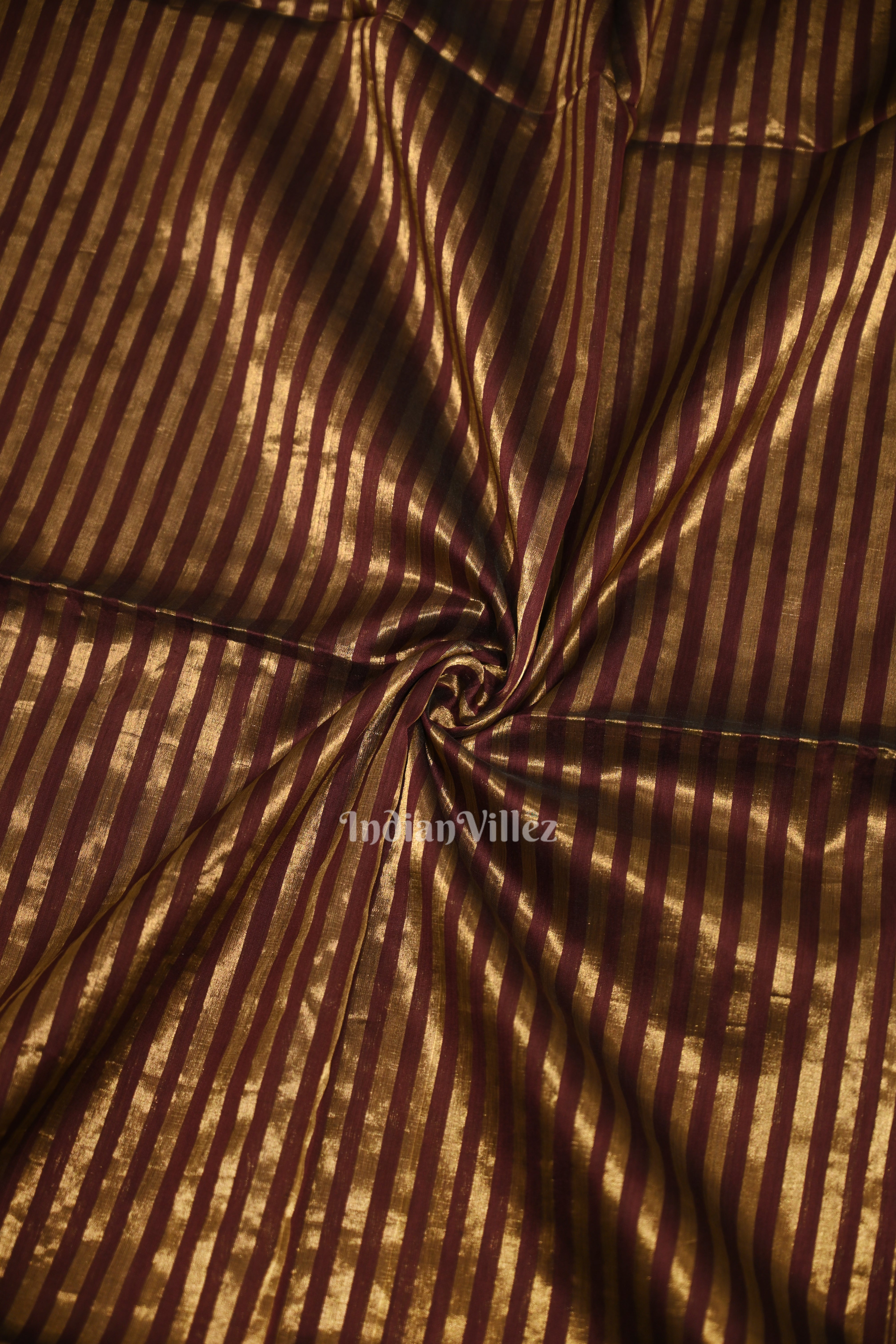 IndianVillèz Maroon Stripped Pure Silk Cotton Maheshwari Saree - view 2