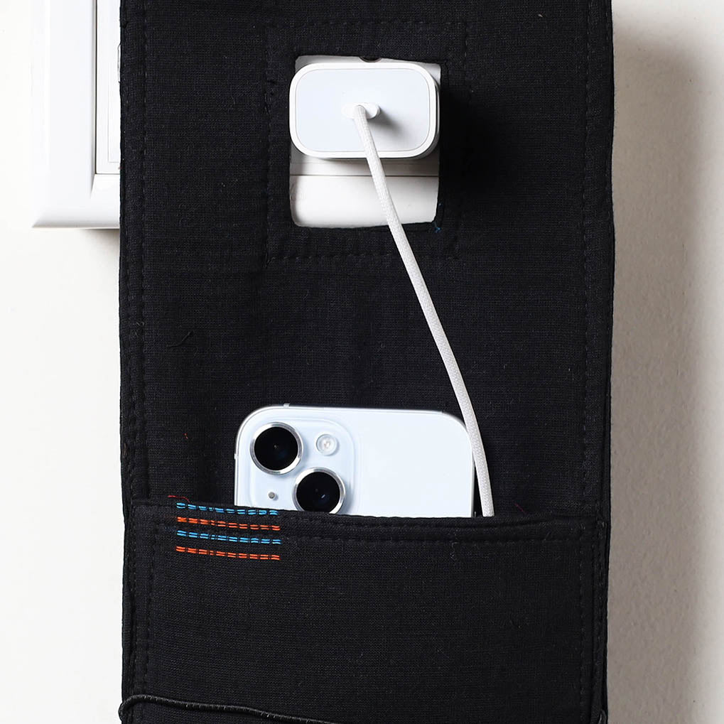 ITOKRI CRAFTS INITIATIVE Black - Jacquard Weave Cotton Mobile Charging Holder - view 2