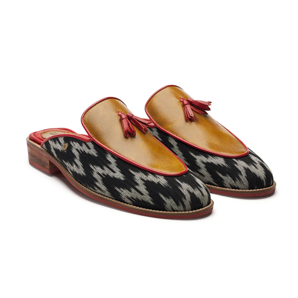 Banjaaran India Ikat Mule for Men – Mustard (discontinued)