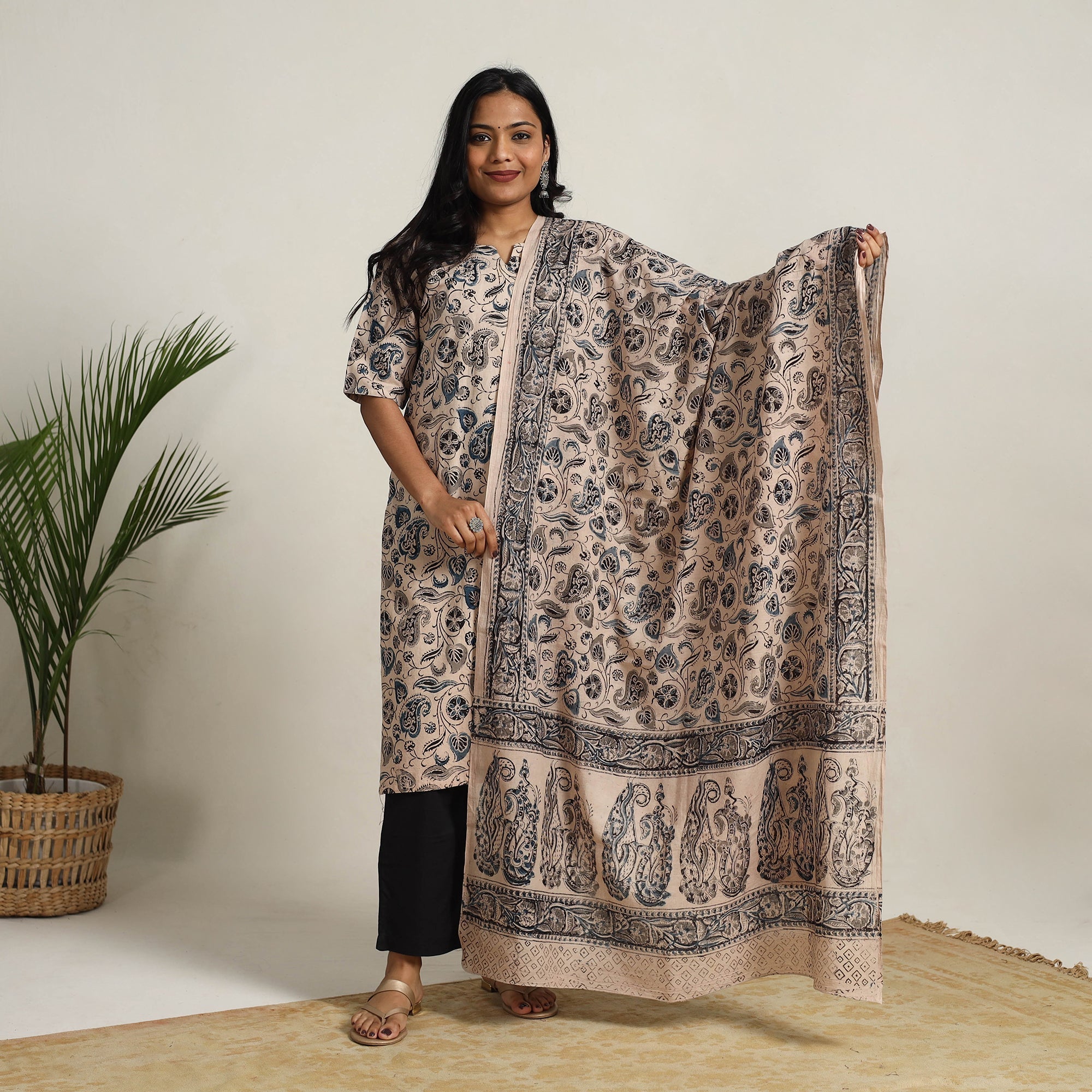 ITOKRI CASUALS Beige - Block Printed Cotton Kalamkari Kurta Set 06 - view 2