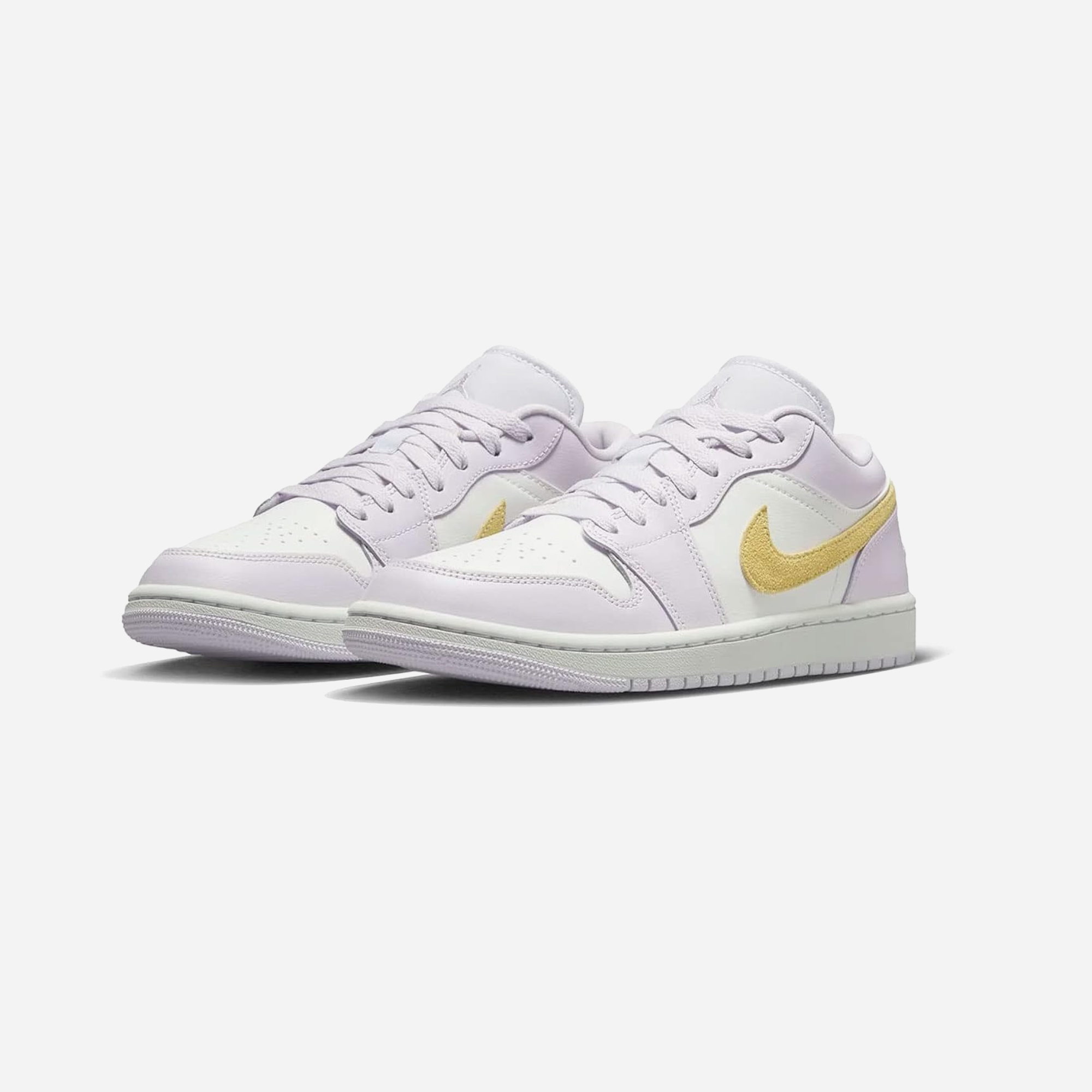 Nike Air Jordan 1 Low Barely Grape - view 2