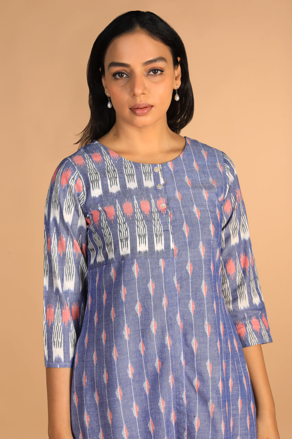 Kalanjali Ethnics Handwoven cotton pochampally Ikat kurti - view 7