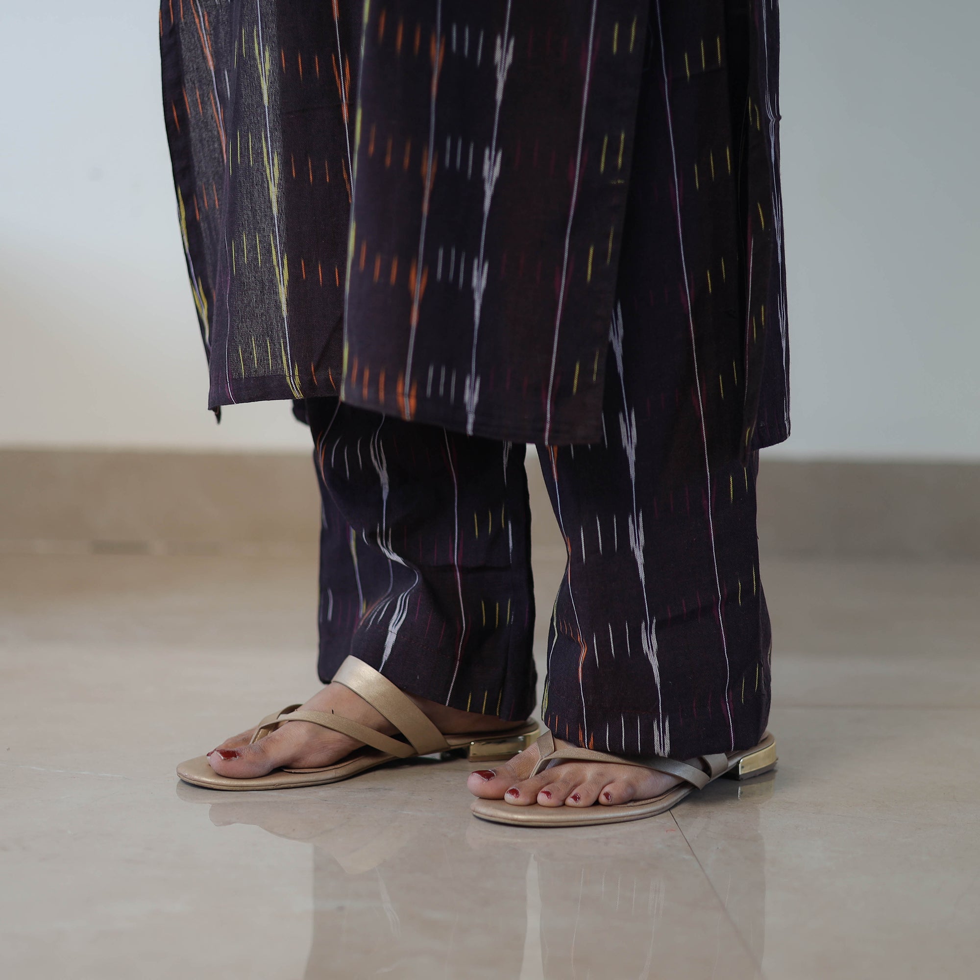 ITOKRI CASUALS Black - Handloom Cotton Pochampally Ikat Kurta Set with Dupatta 03 - view 7