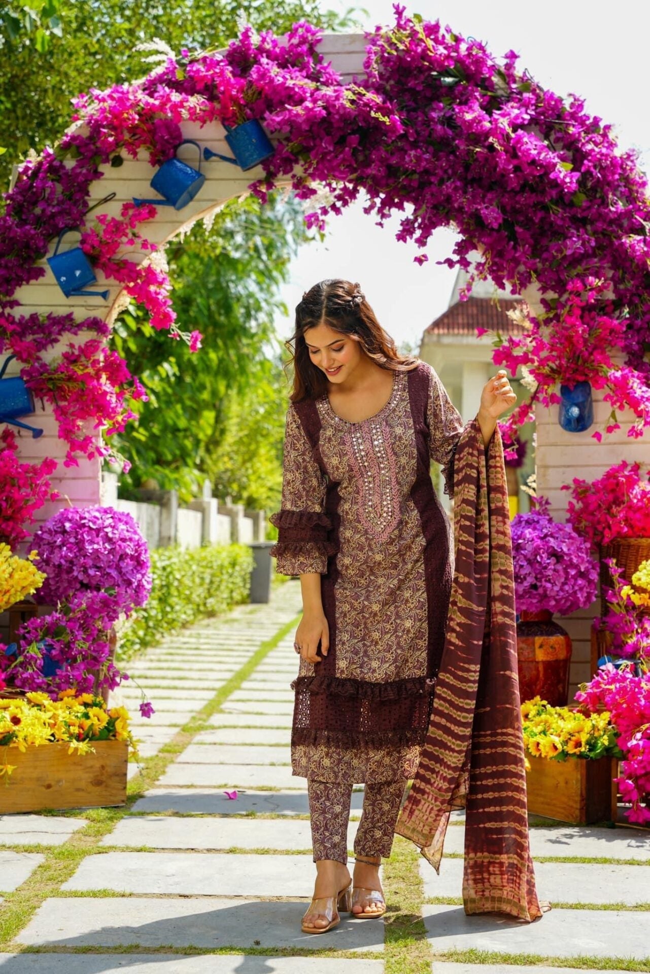 Idaho-o Lavish rayon straight suit set - view 3