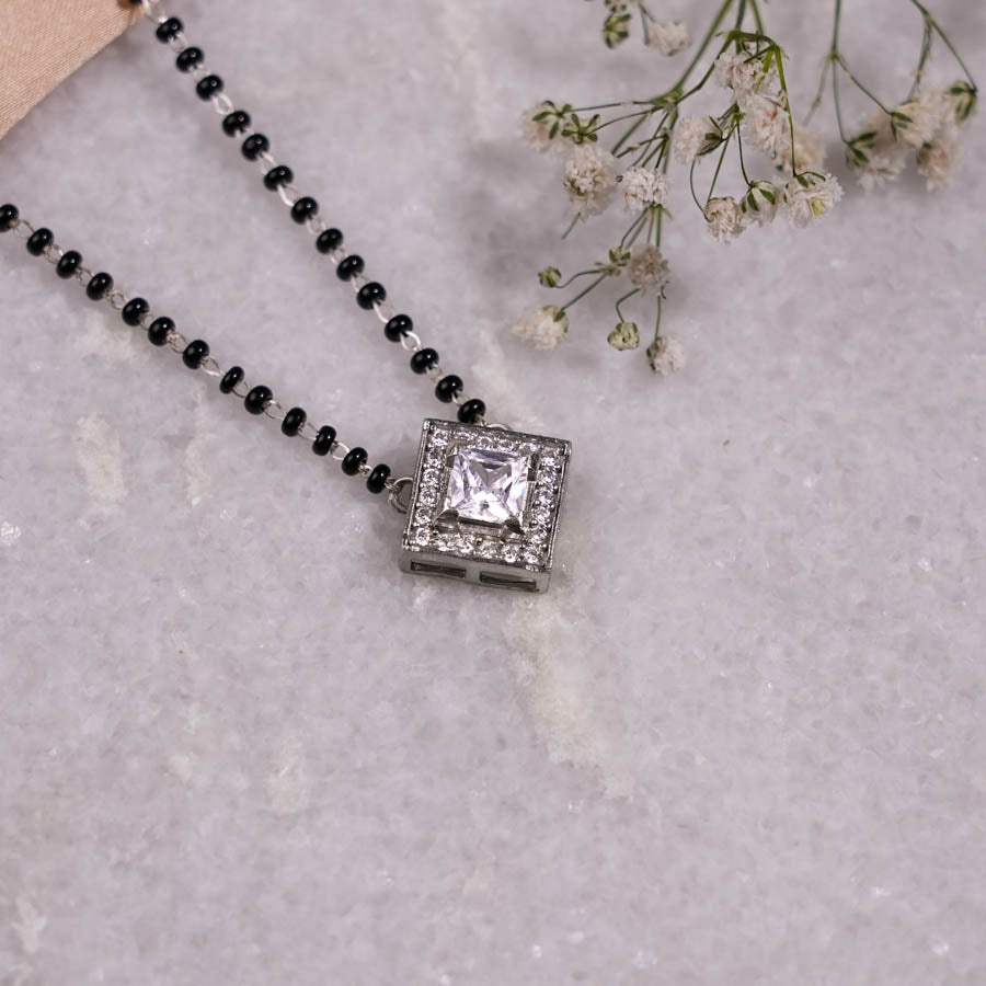 Prinjal Jewellers Solitaire Square Shape Mangalsutra In Silver 92.5