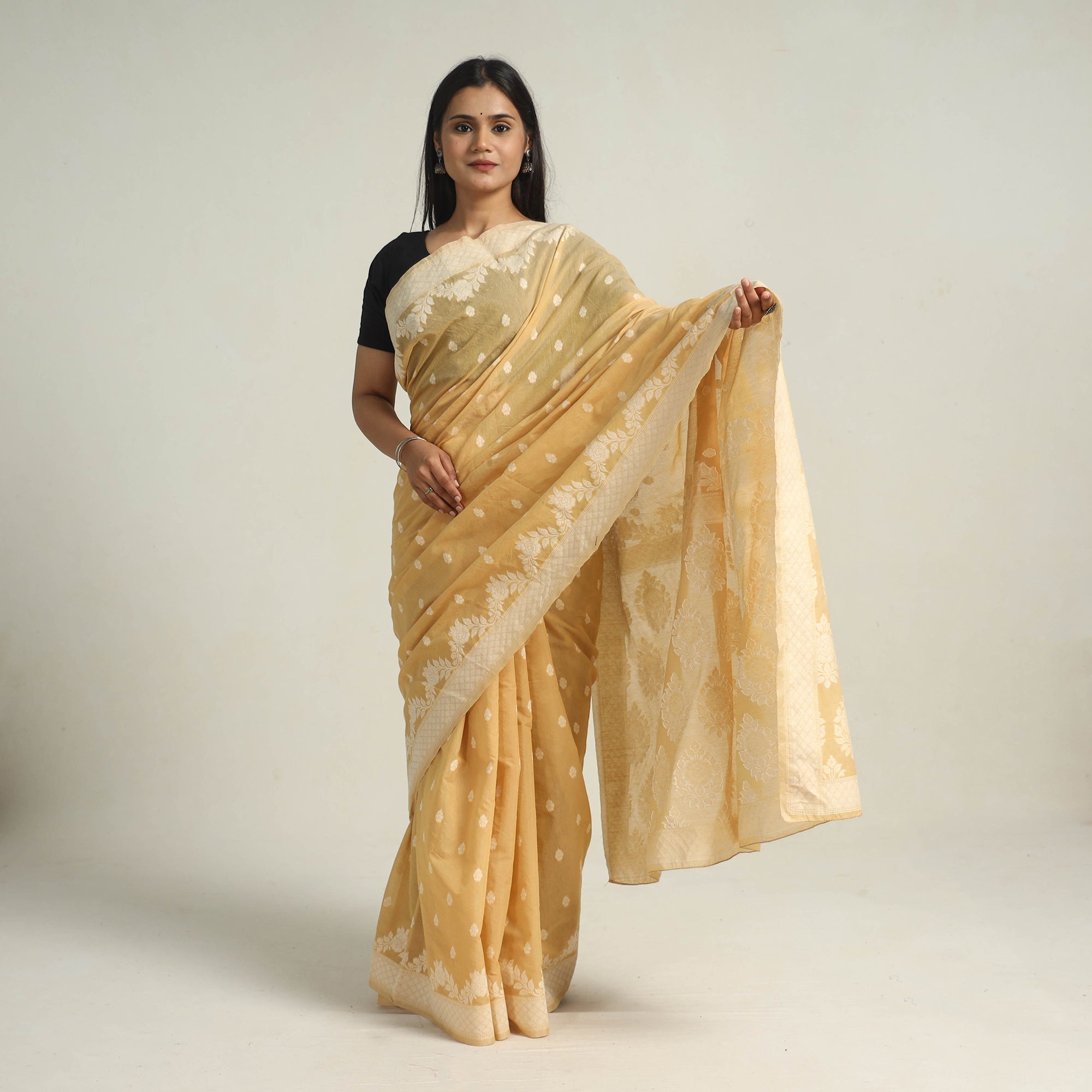 BANARASI BY MAQBUL HASAN Brown - Banarasi Silk Cotton Cutwork Buti Saree 54 - view 2