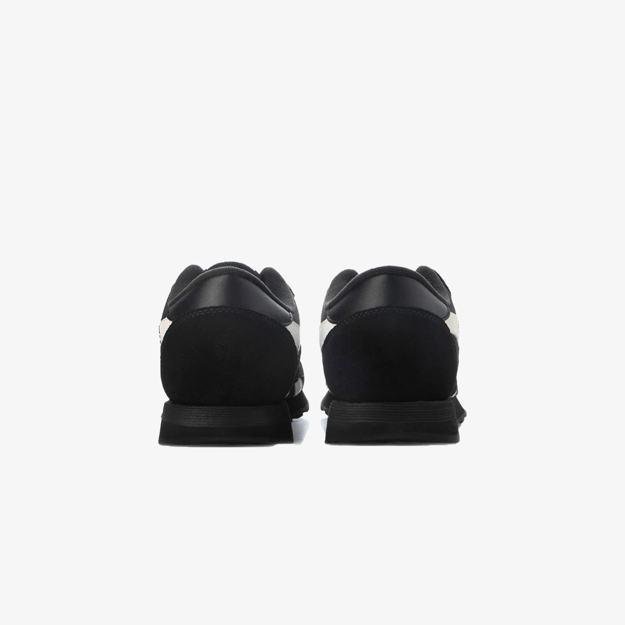 Reebok | VEEFRIENDS x REEBOK CLASSIC NYLON { BLACK - view 2
