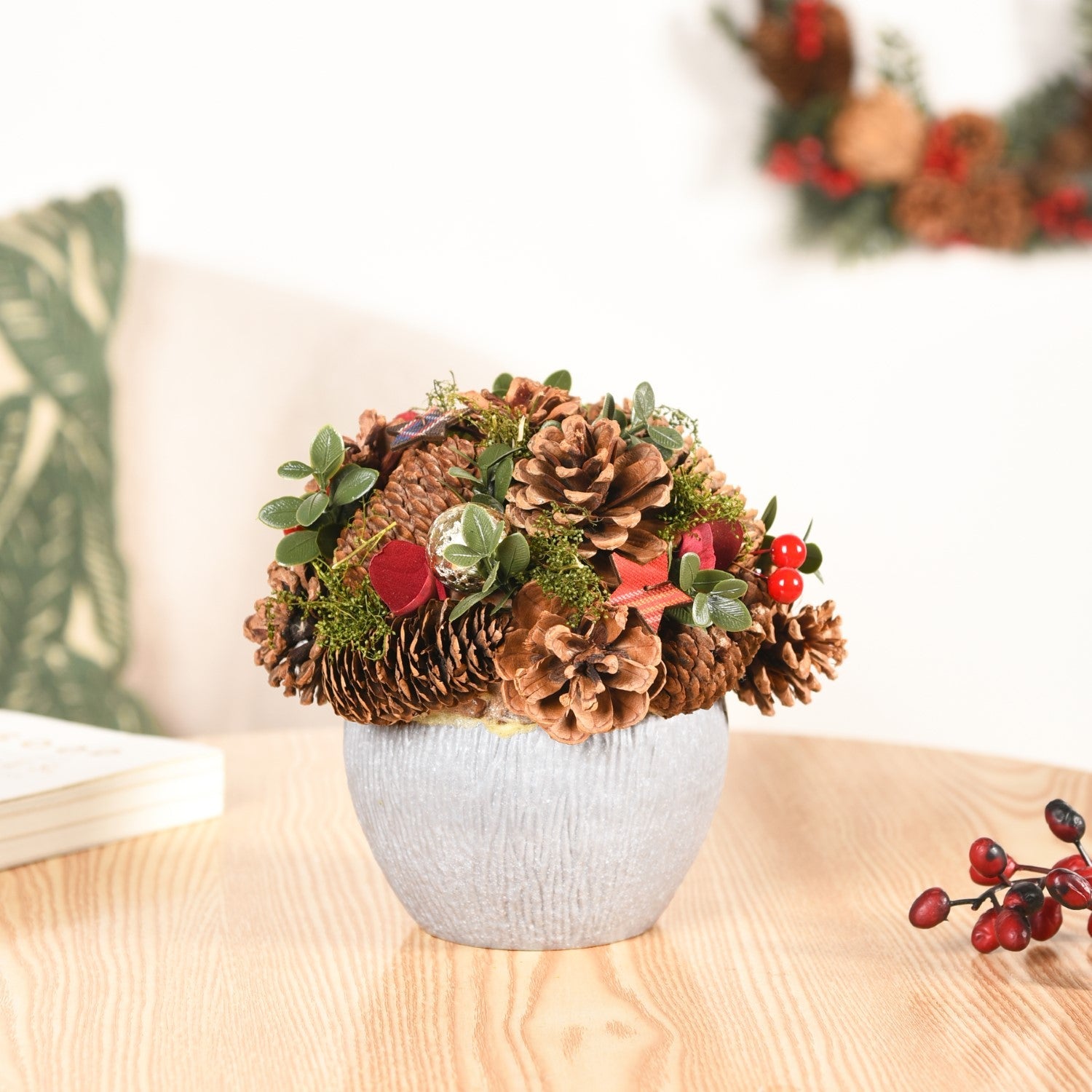 Nestasia Holiday Delight Decorative Flower Pot