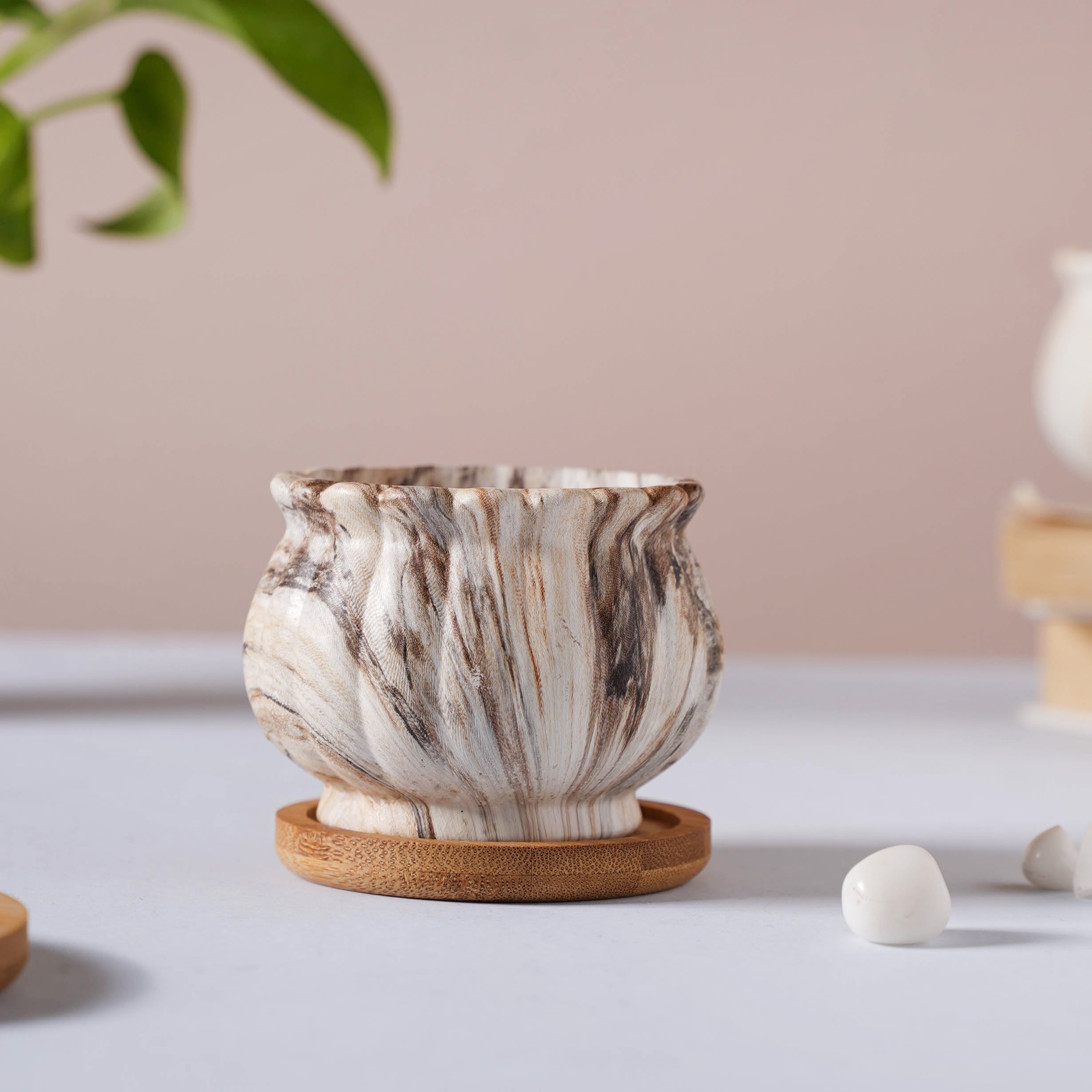 Nestasia Cinzia Marble Patterned Planter With Coaster - view 6