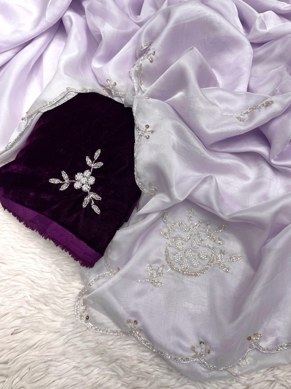 ClothsVilla Light Purple Soft Organza Saree with Exquisite Handwork & Velvet Silk Blouse