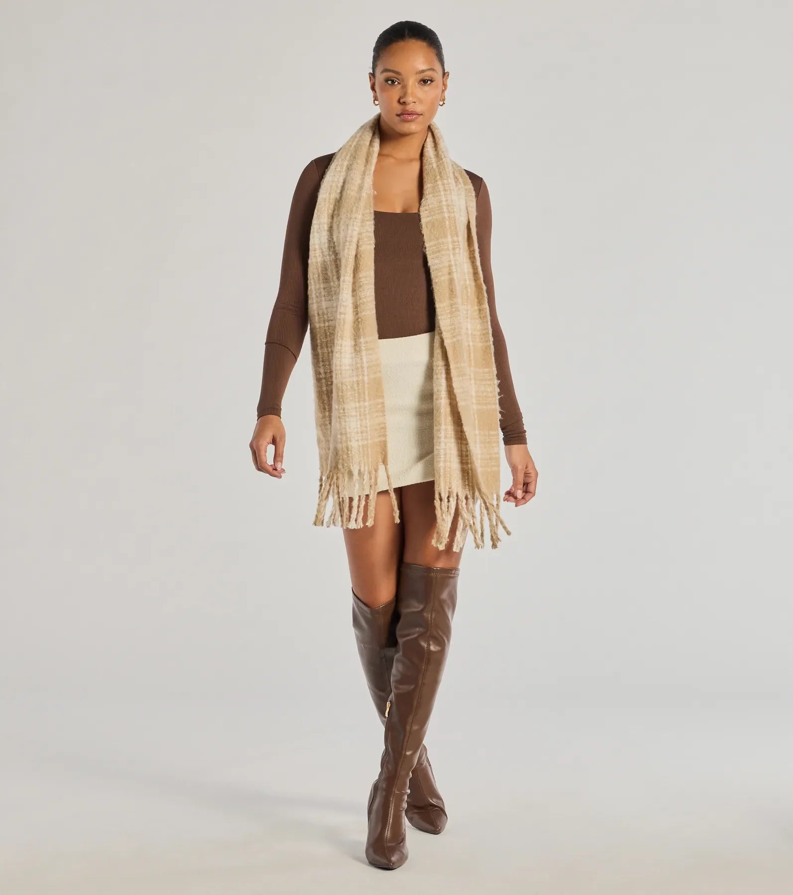 Windsor Keep It Cozy Plaid Fringe Knit Scarf – BEIGE - view 2
