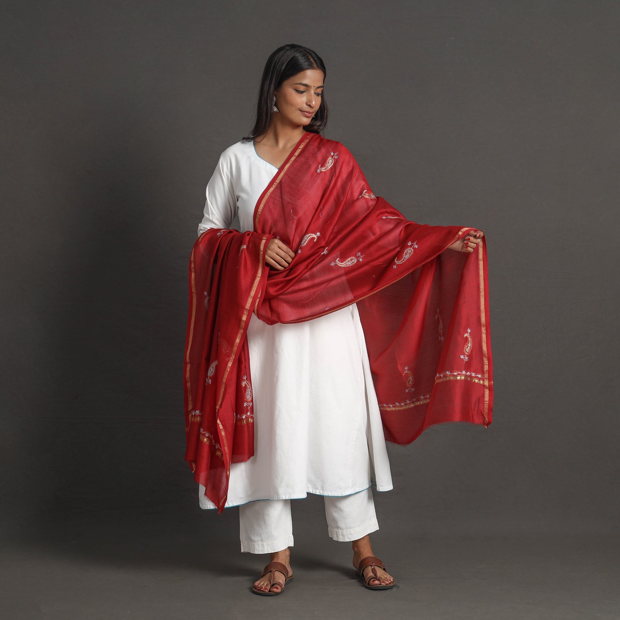 ITOKRI CRAFTS INITIATIVE Handloom Chanderi Silk Kashida Embroidery Dupatta 07 - view 2