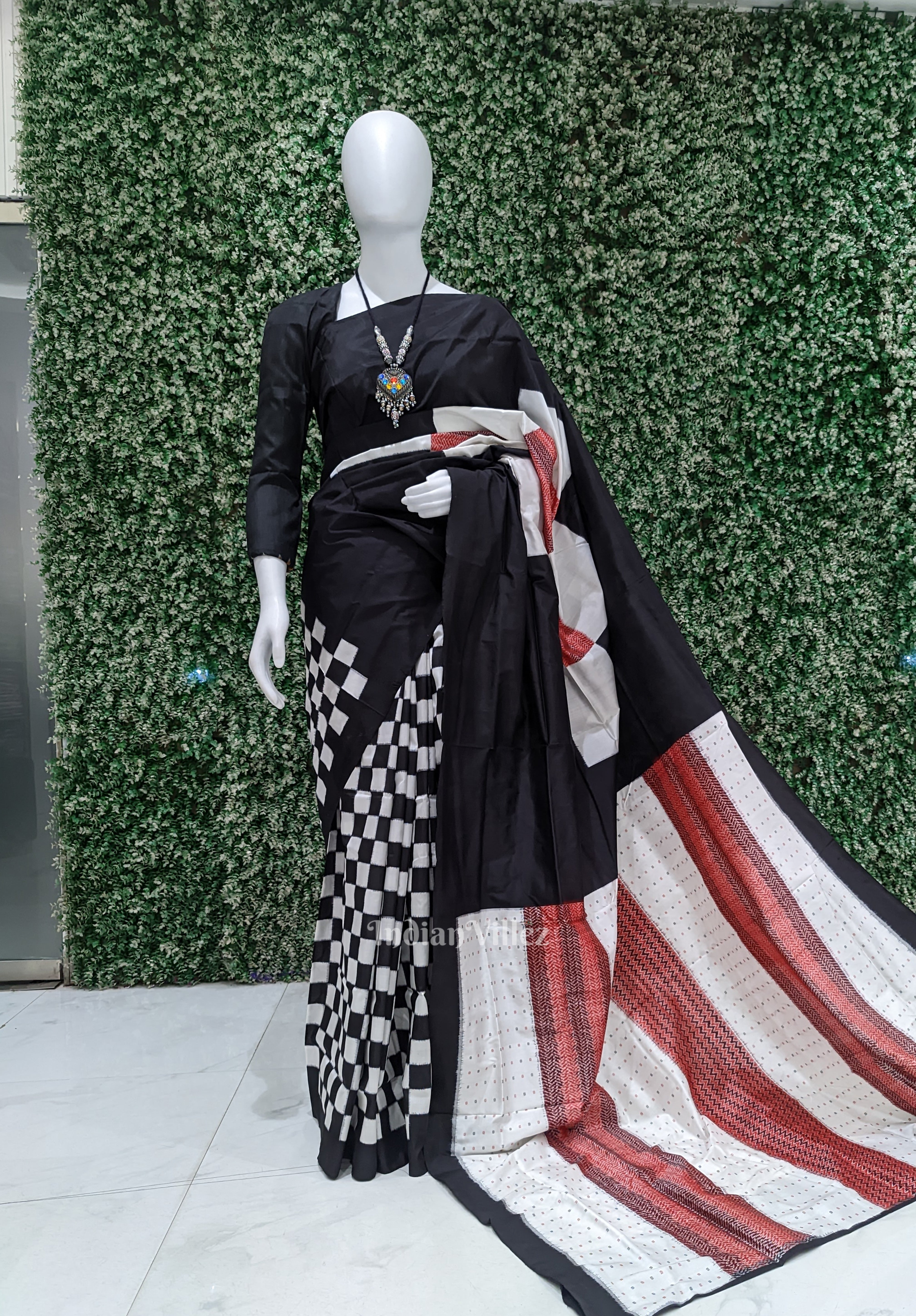 IndianVillèz Black White Red Odisha Ikat Pasapali Sambalpuri Silk Saree