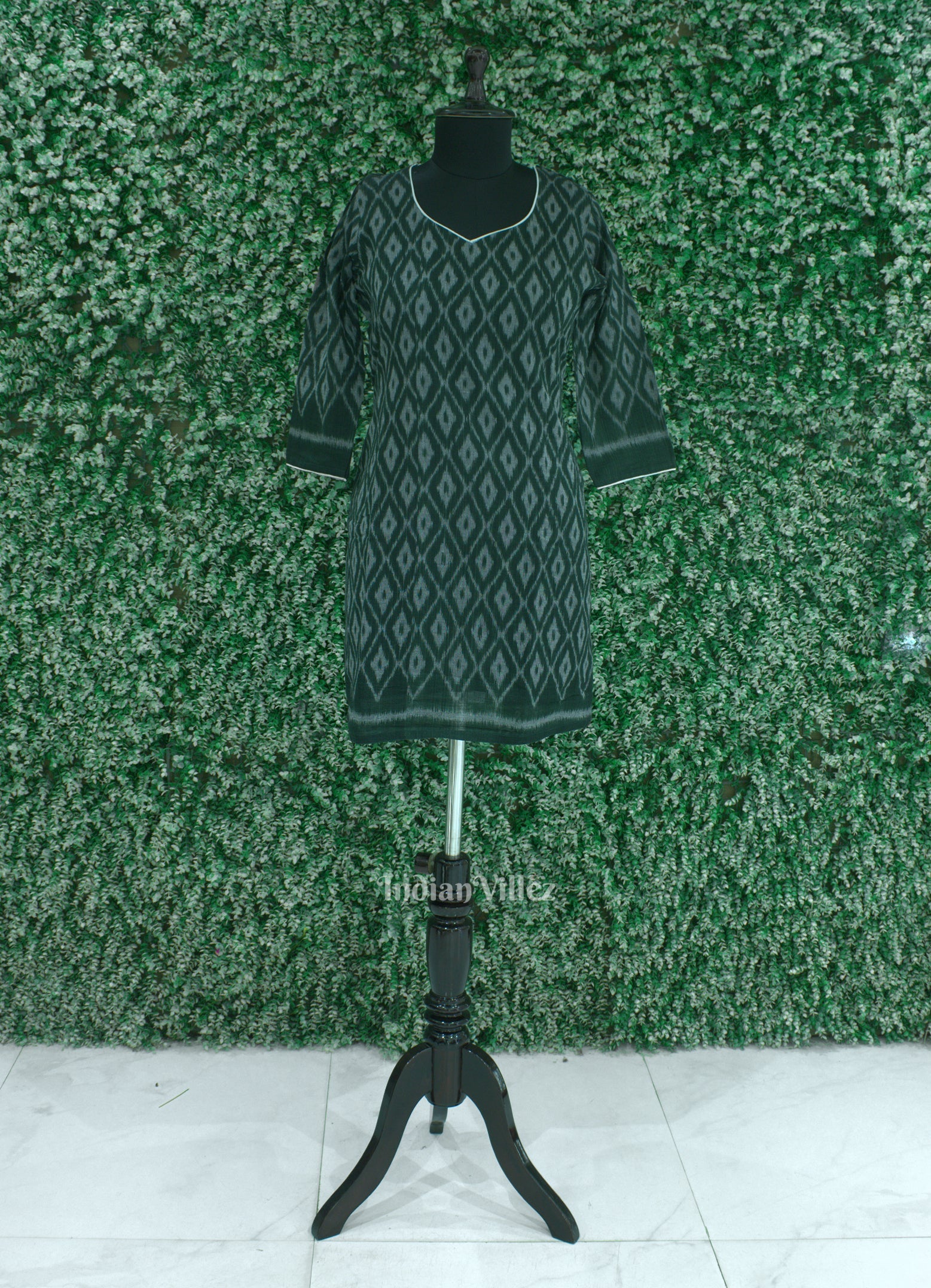 IndianVillèz Green Sambalpuri Odisha Ikat Designer Cotton Short Kurti for Women