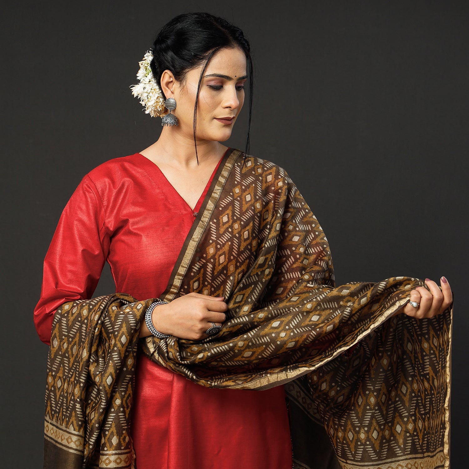 ITOKRI CASUALS Brown - Red Texture Tussar Silk Handloom Kurta with Bagru Dupatta - view 2